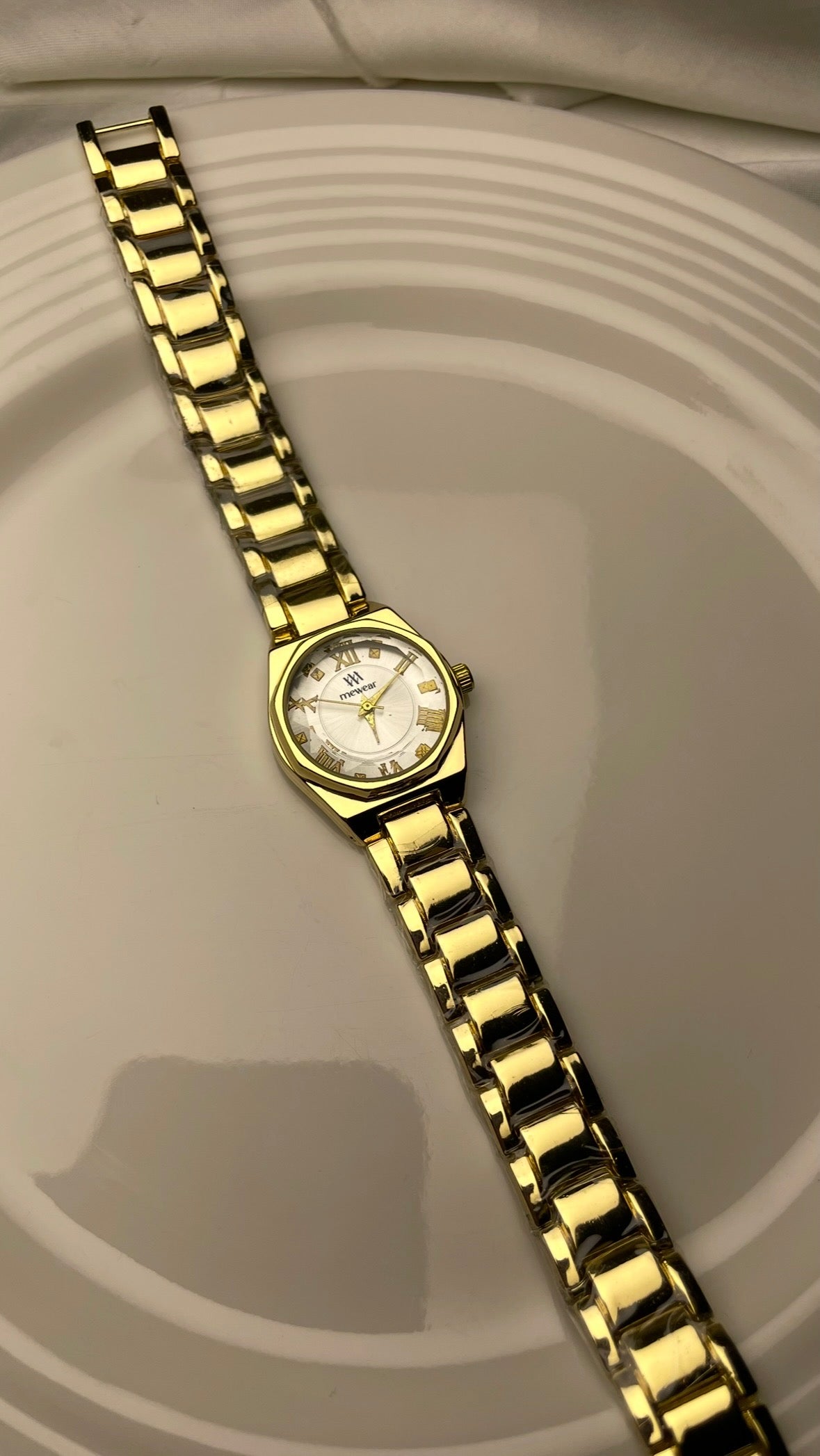 CORVO GOLD-WHITE