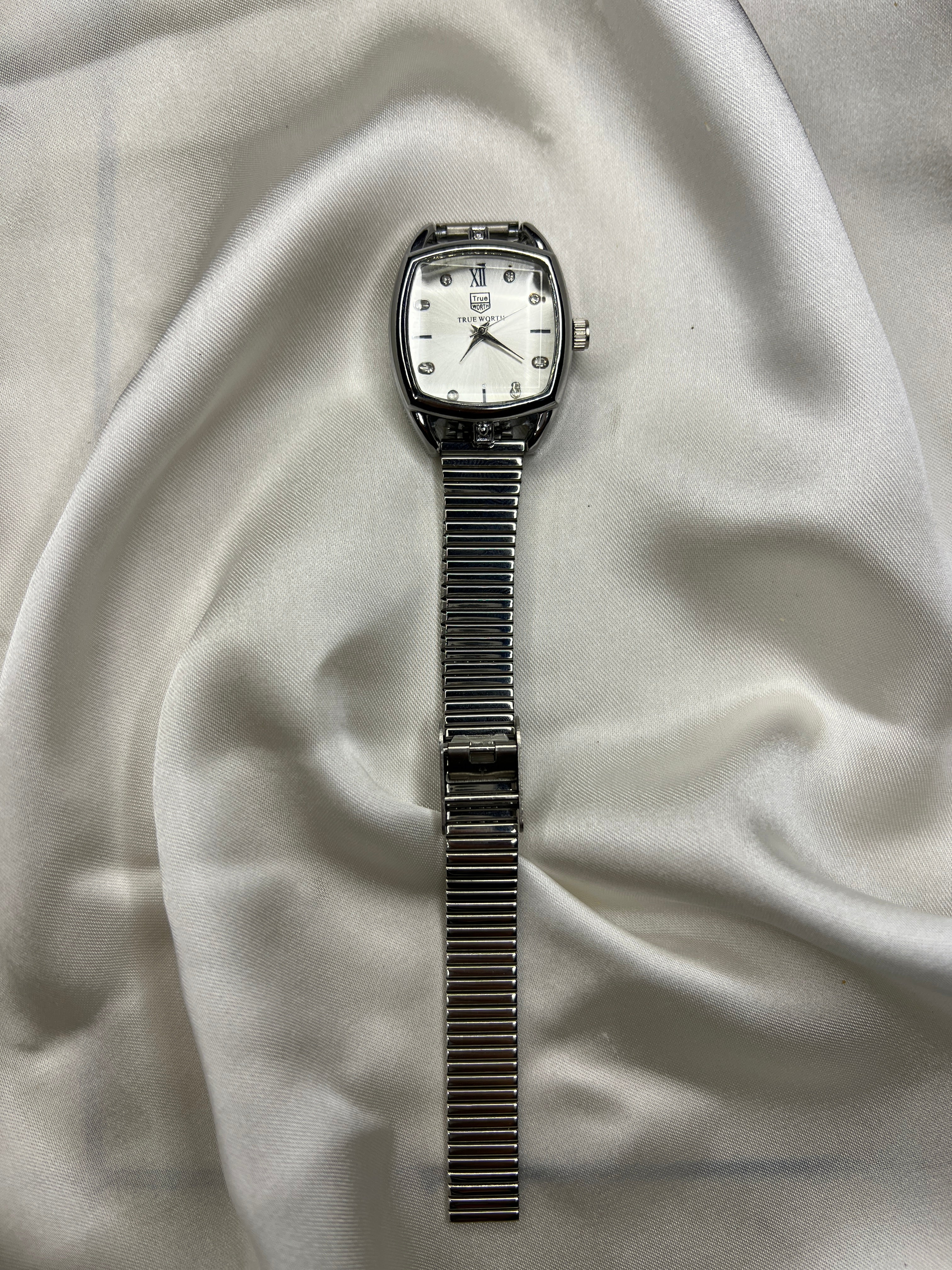 VINTAGE HAMILTON LADIES PREMIUM WATCH ( 3 COLORS )