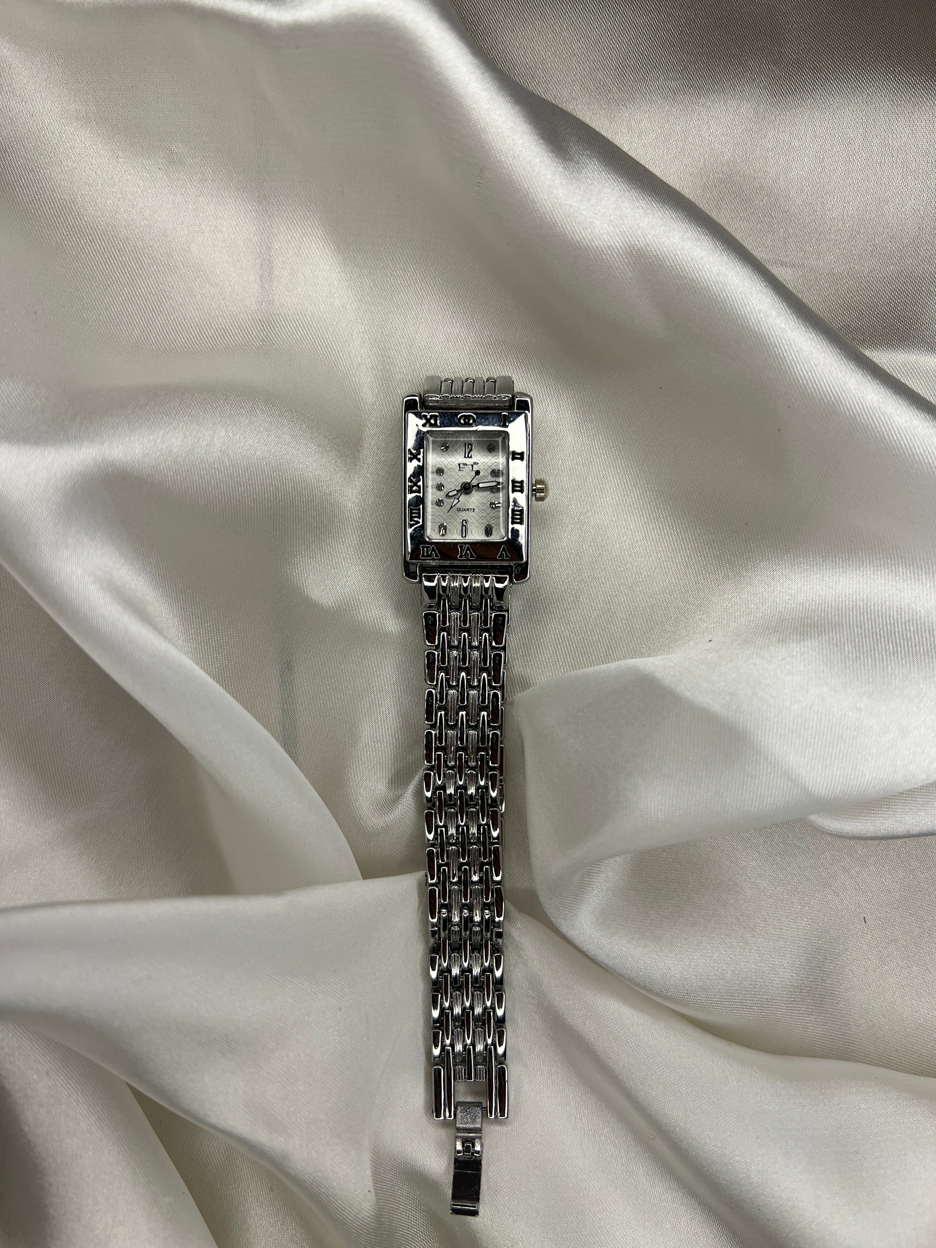 LUXURY WOMEN WATCHES ✨