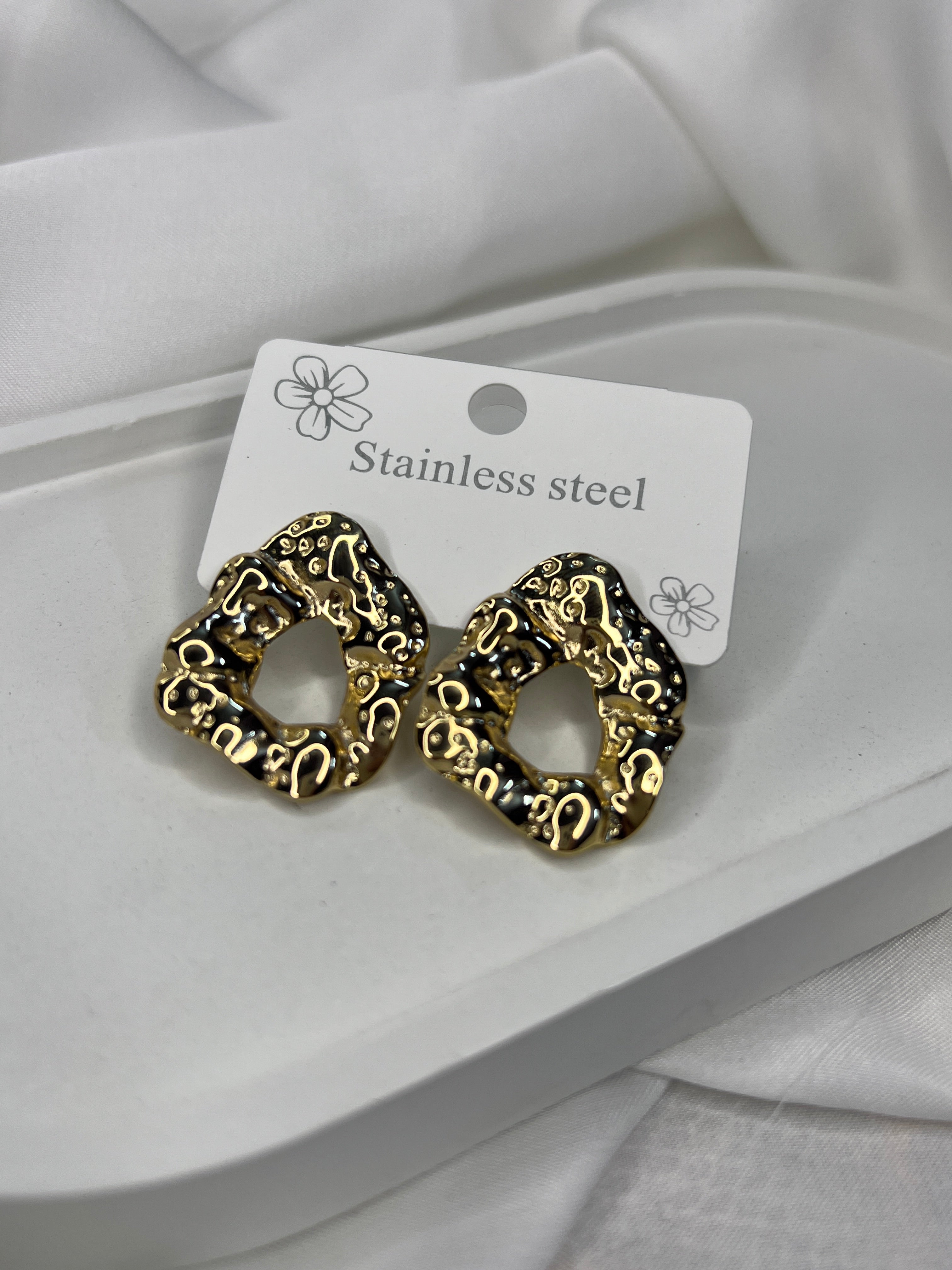 STAINLESS STEEL TRENDY TOPS ( 9 DESIGNS )