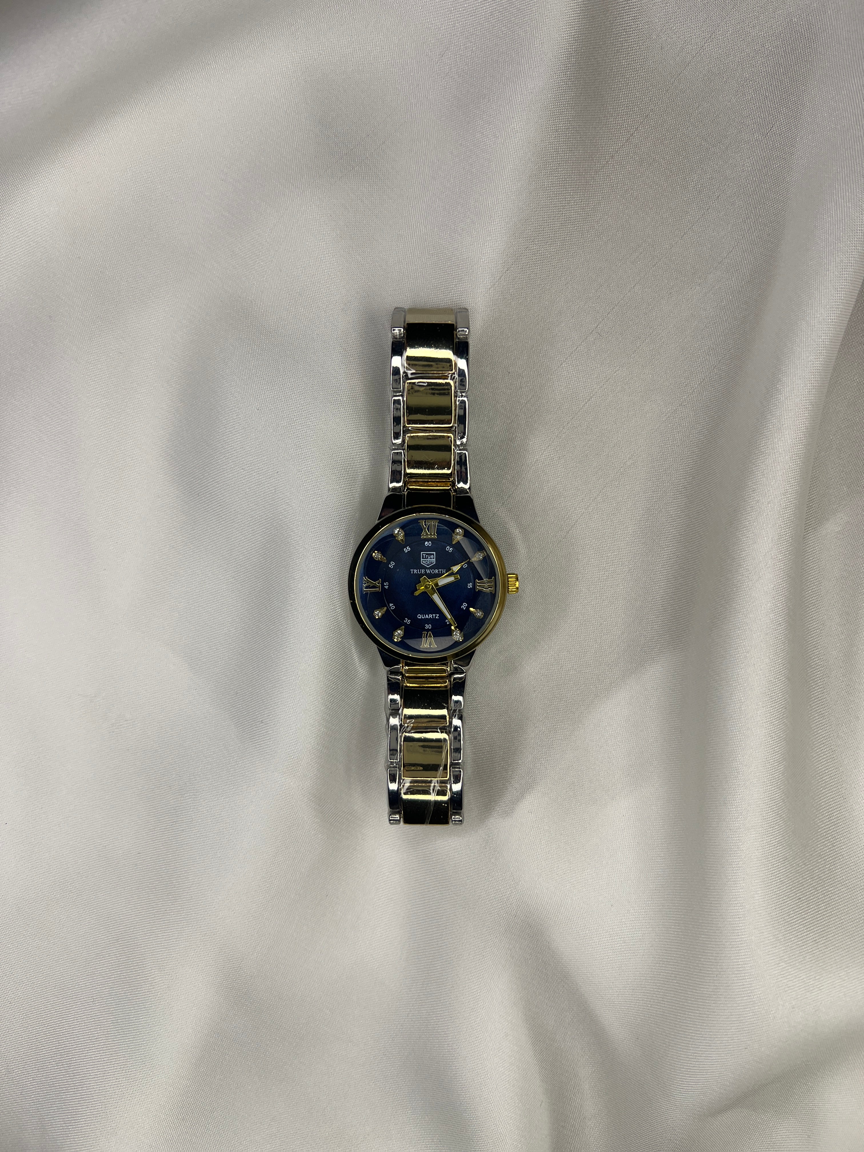 ELEGANT ROMAN  WATCHES