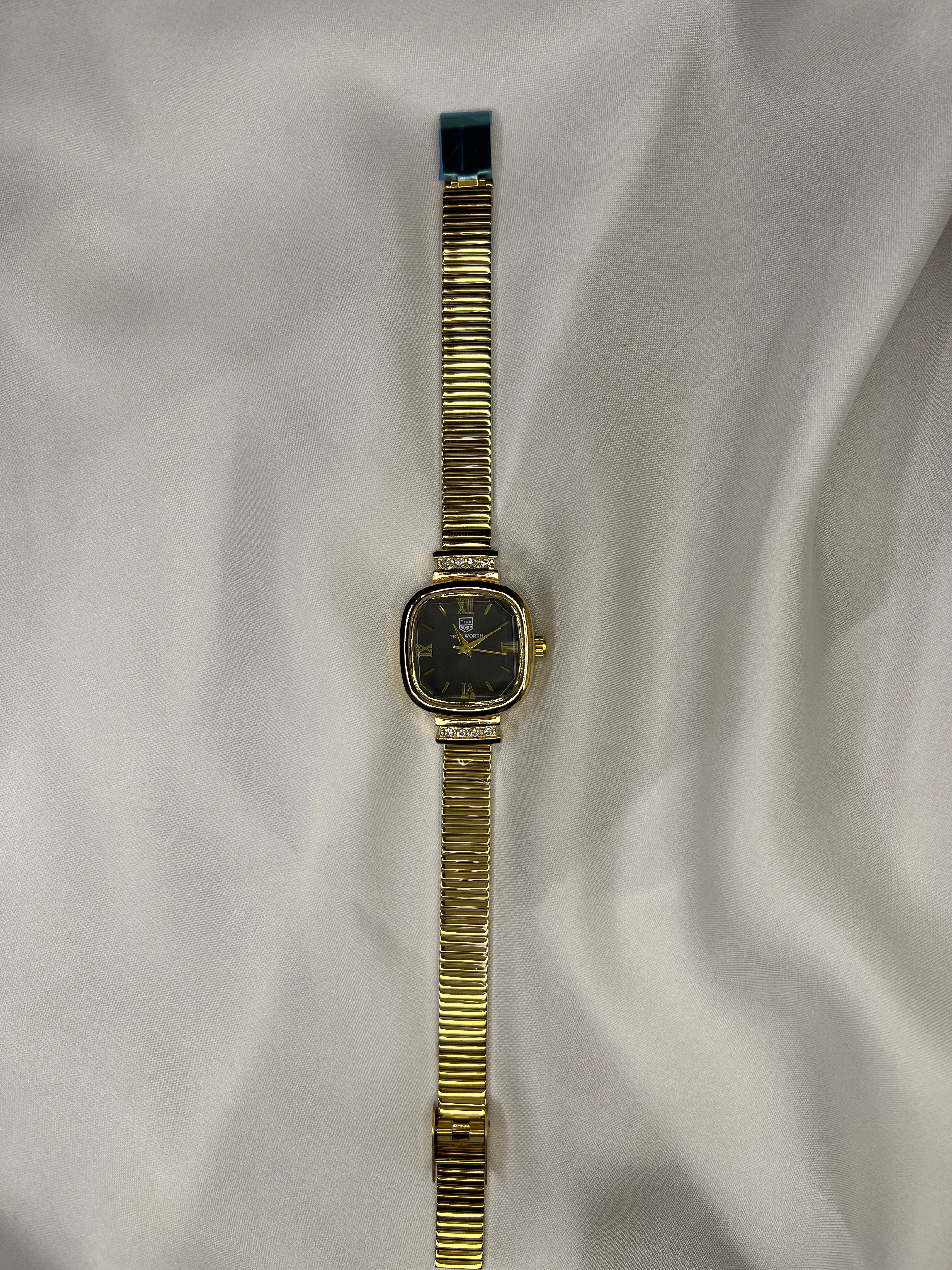 PREMIUM SQUARE WATCHES