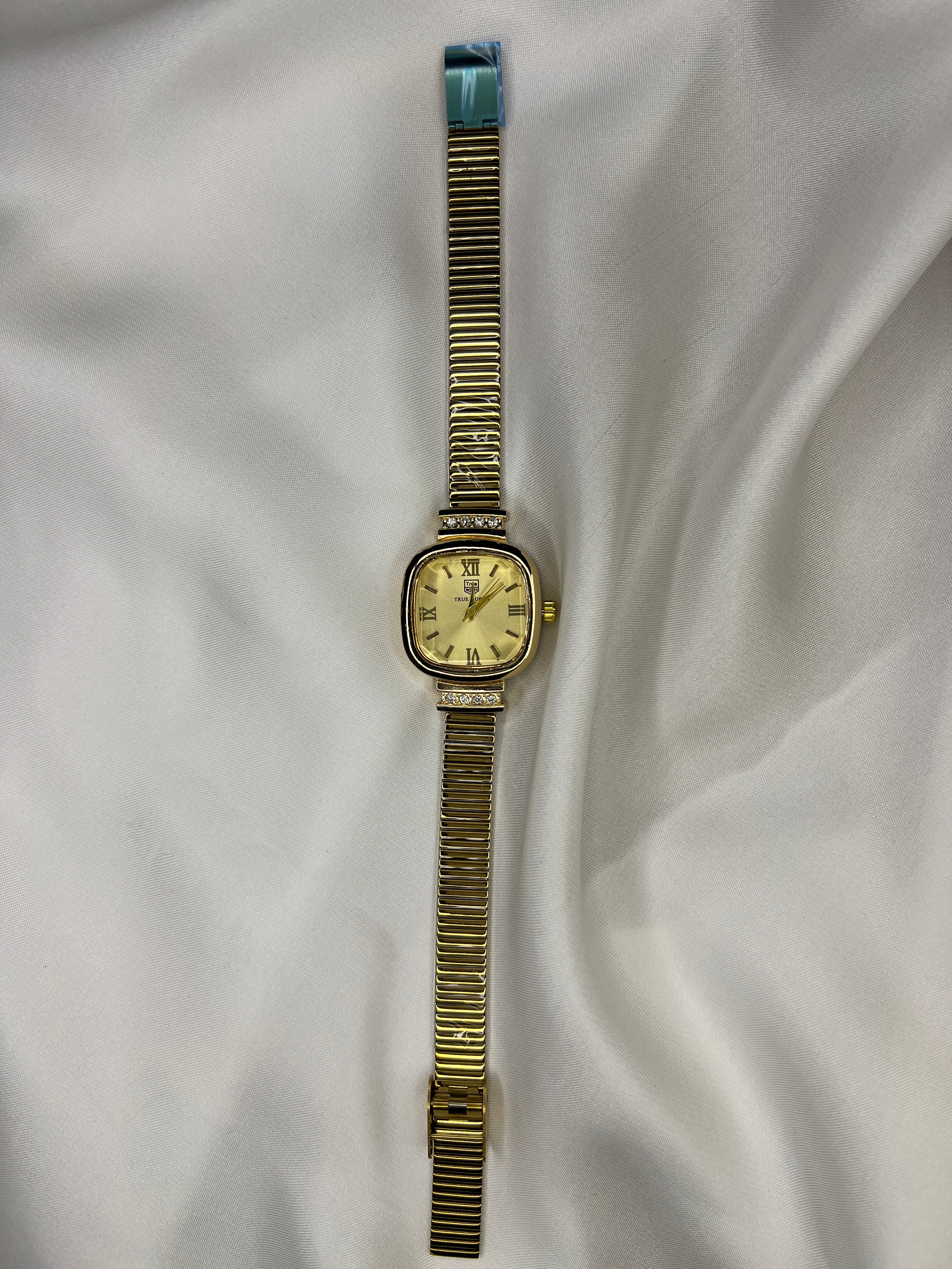 PREMIUM SQUARE WATCHES