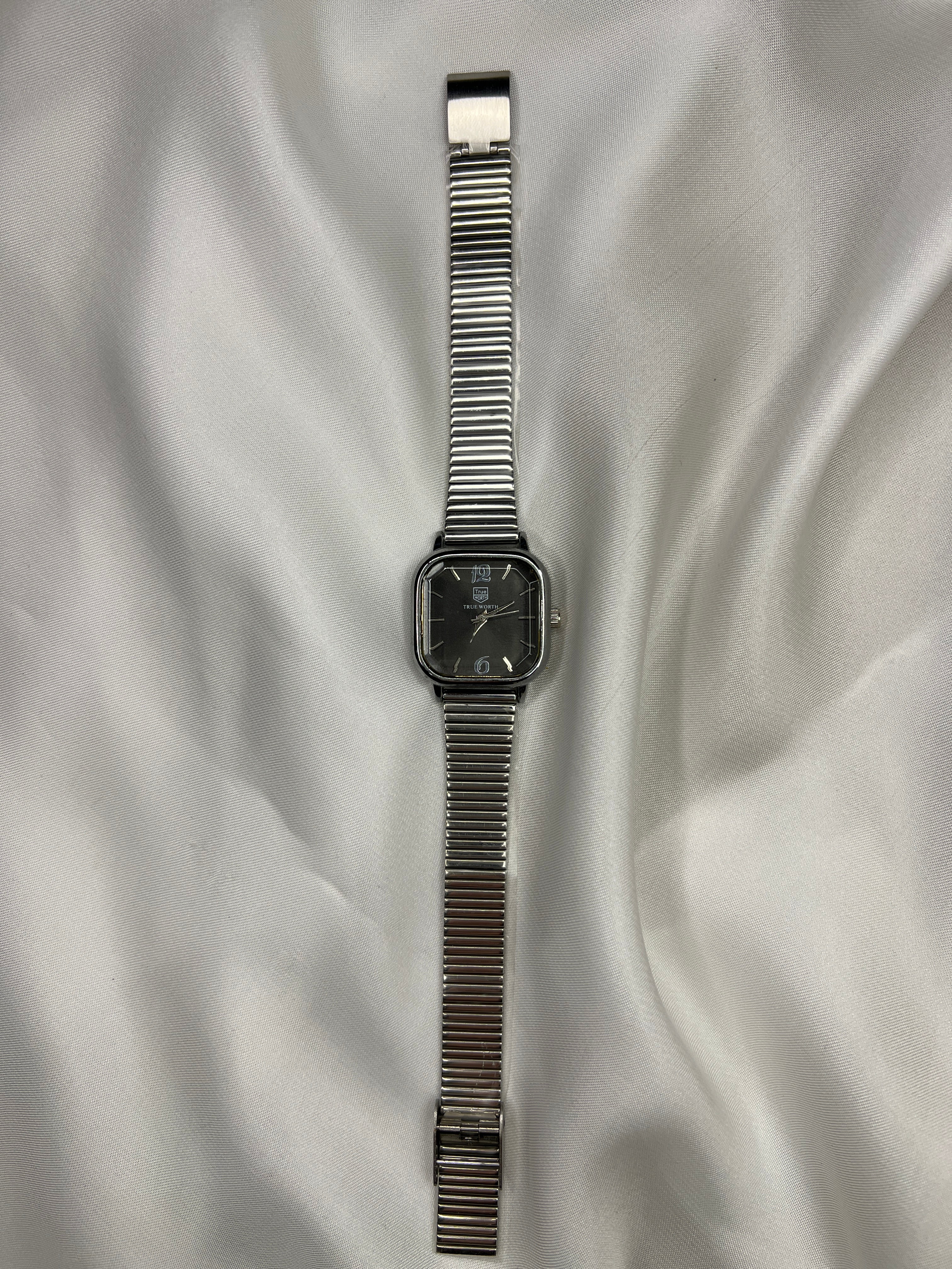 TRENDY VINTAGE WATCHES