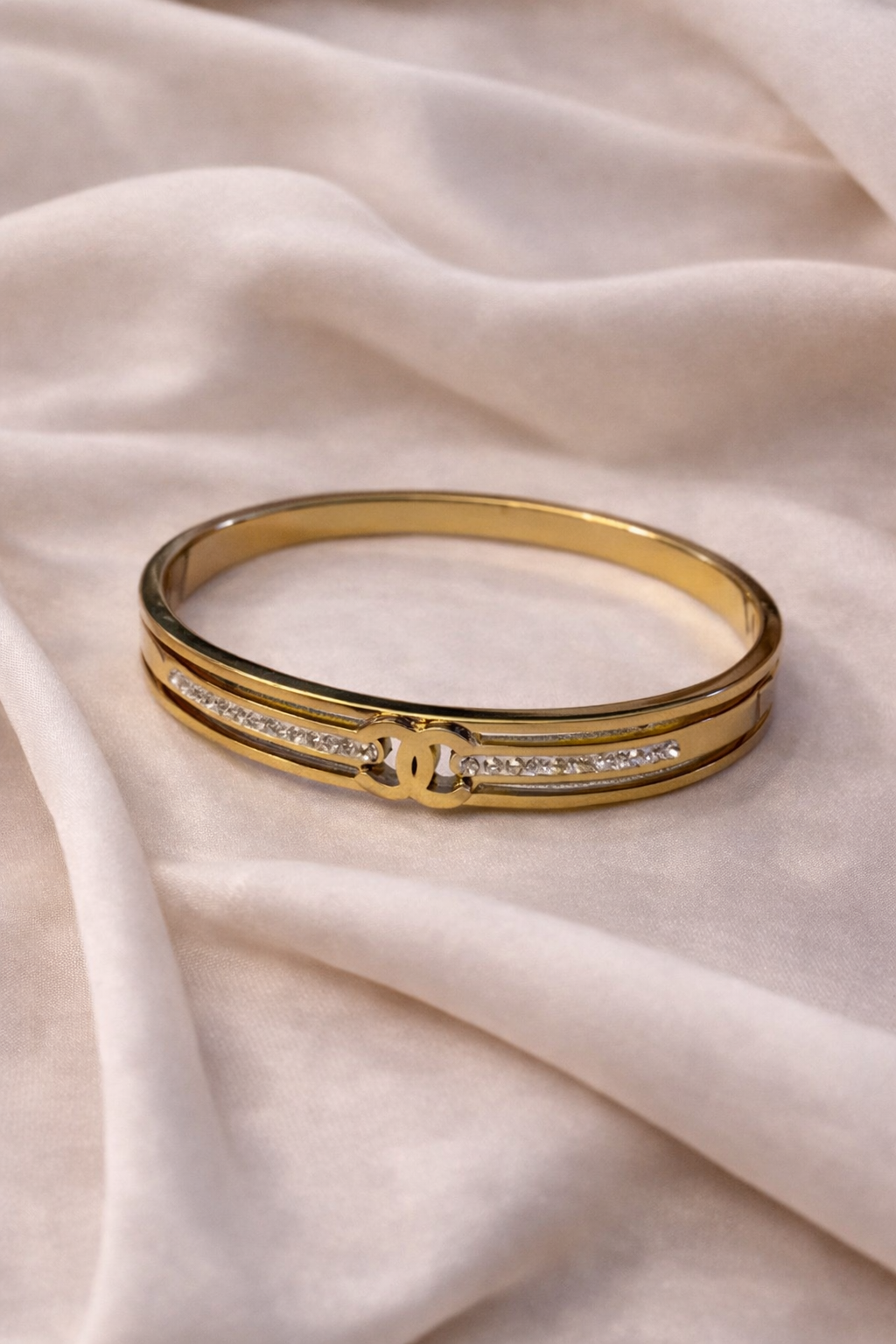 BANGLE ( STAINLESS STEEL , PREMIUM DESIGN )