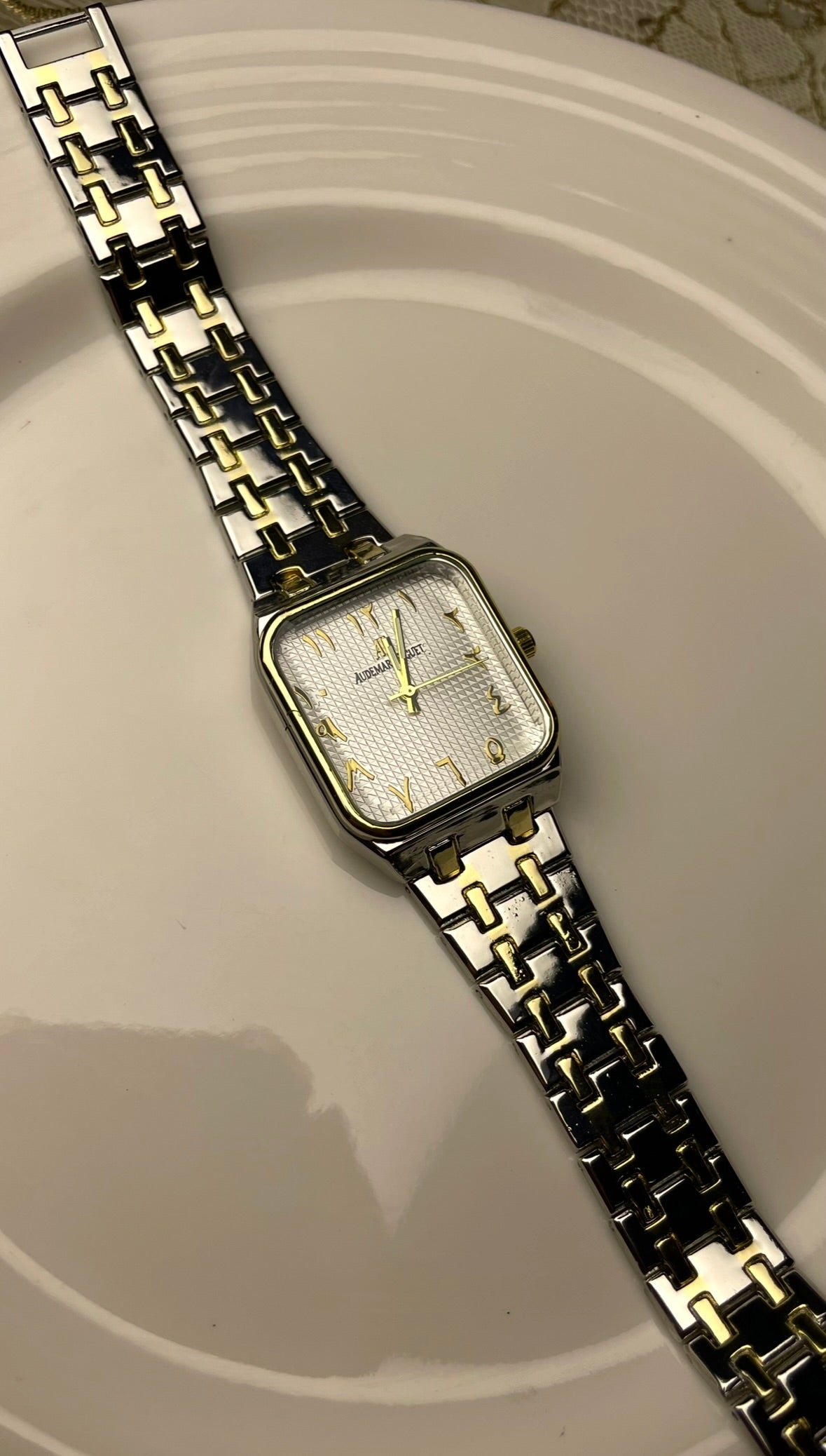 AP ROMAN TWO-TONE