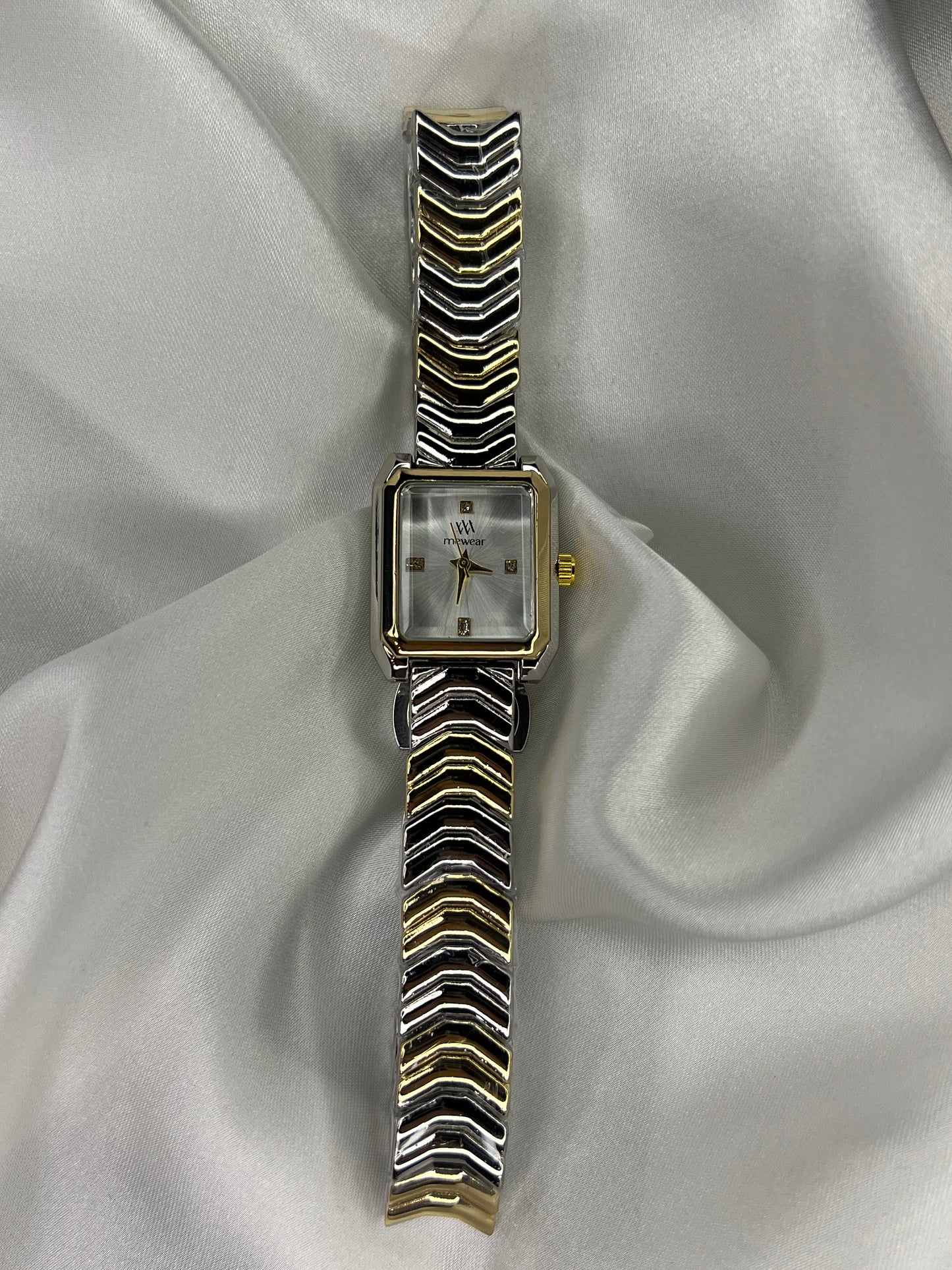 ME-WEAR SQUARE