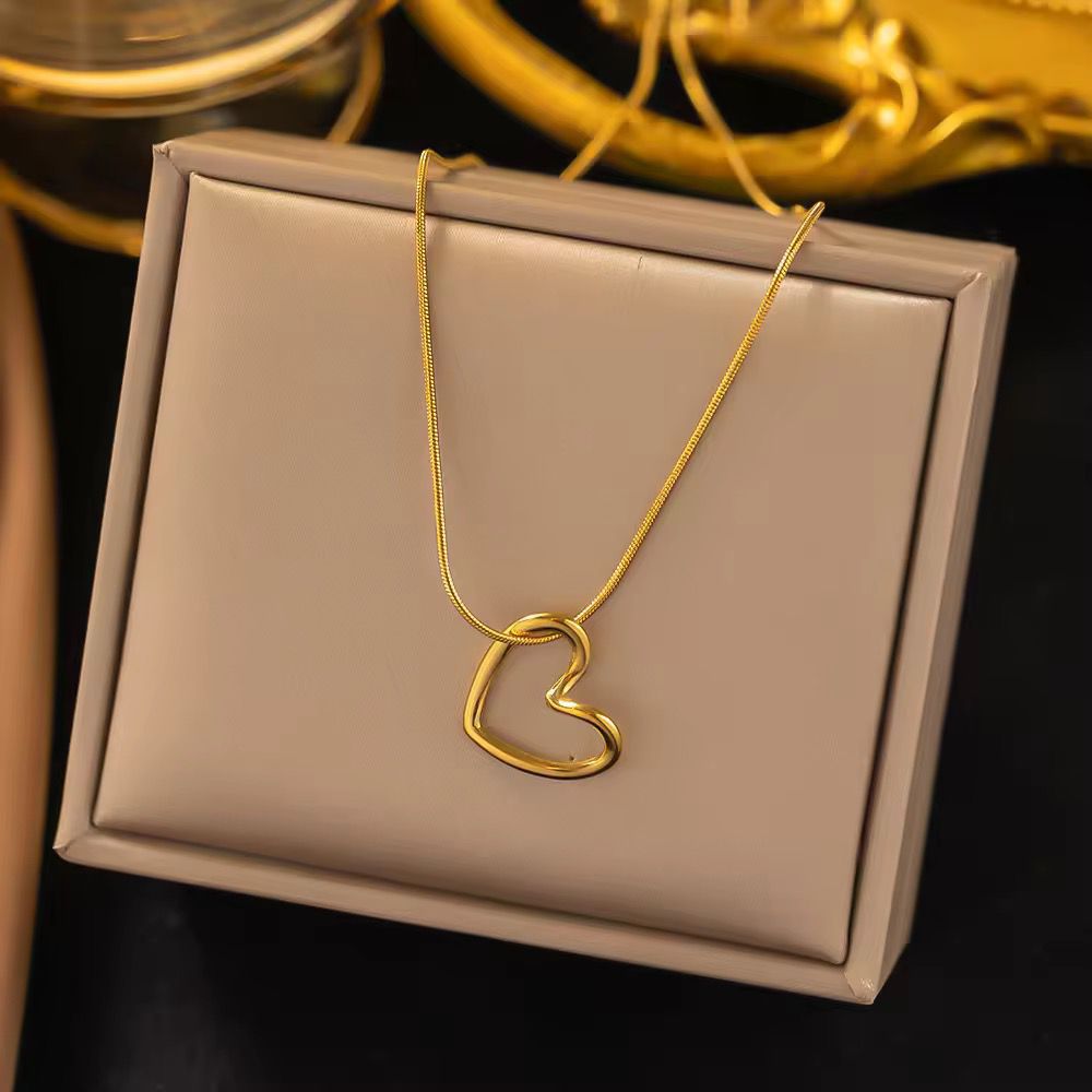 HEART PENDANT