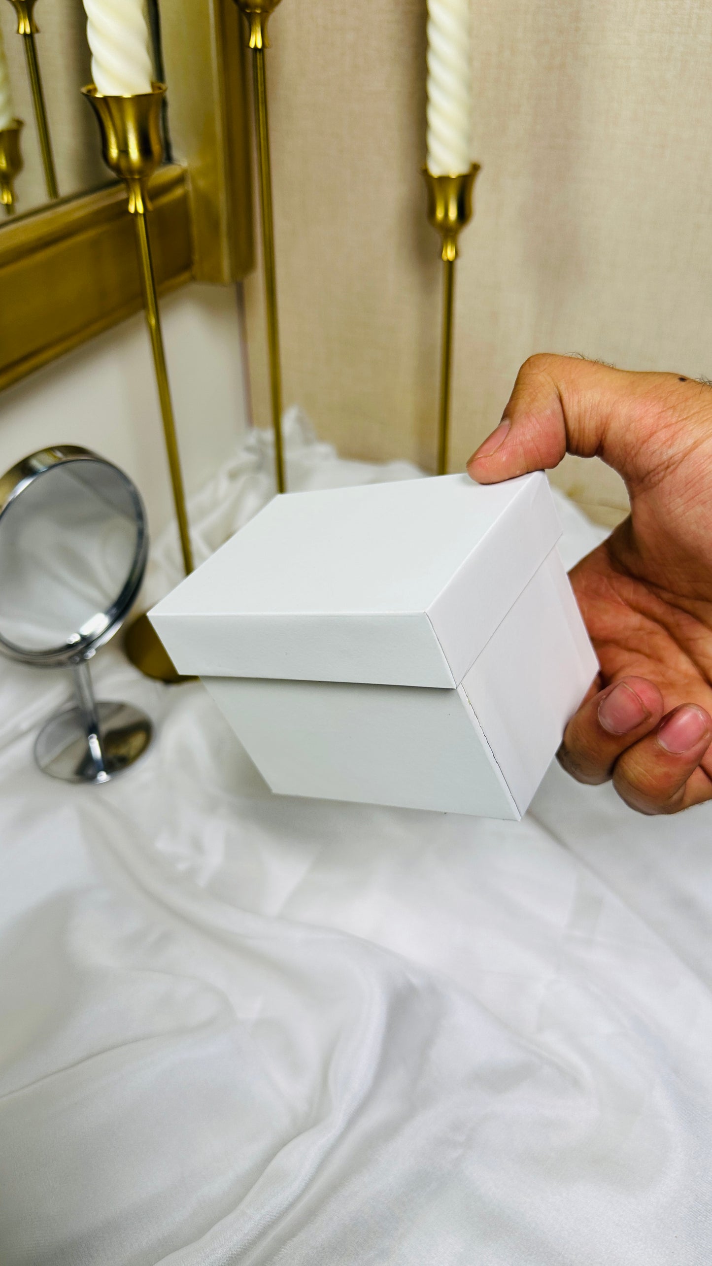 PLAIN BOX ( FREE WITH WATCH )