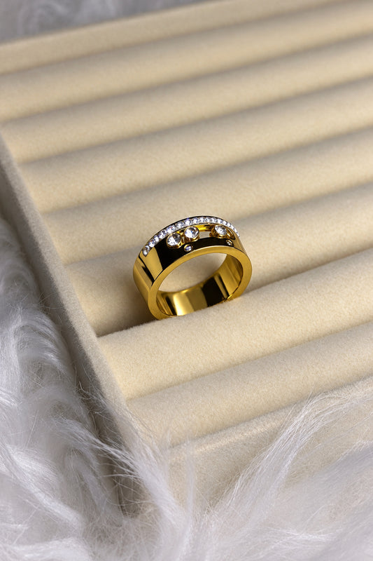 DIAMOND RING