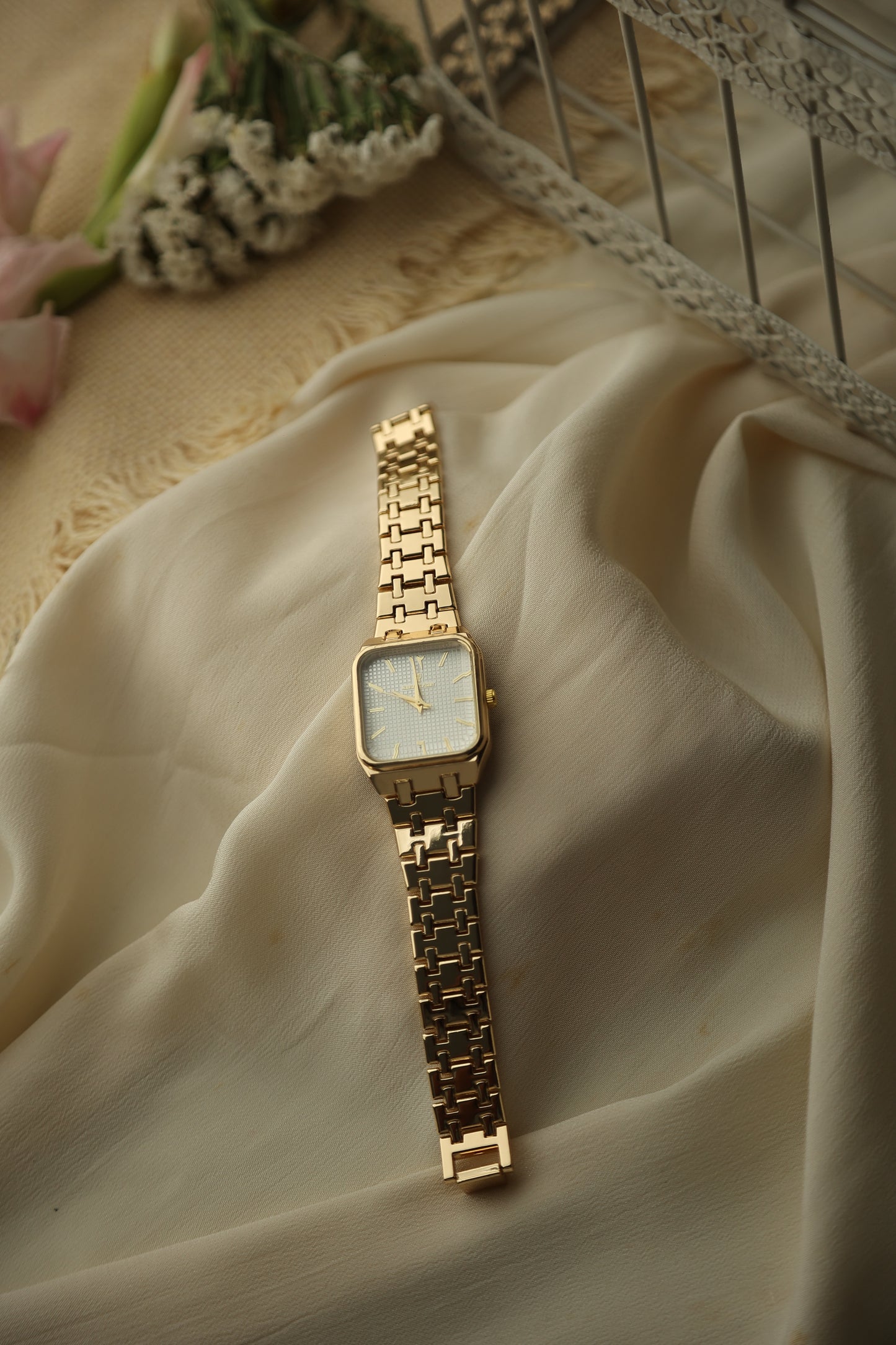 AP ROMAN GOLD