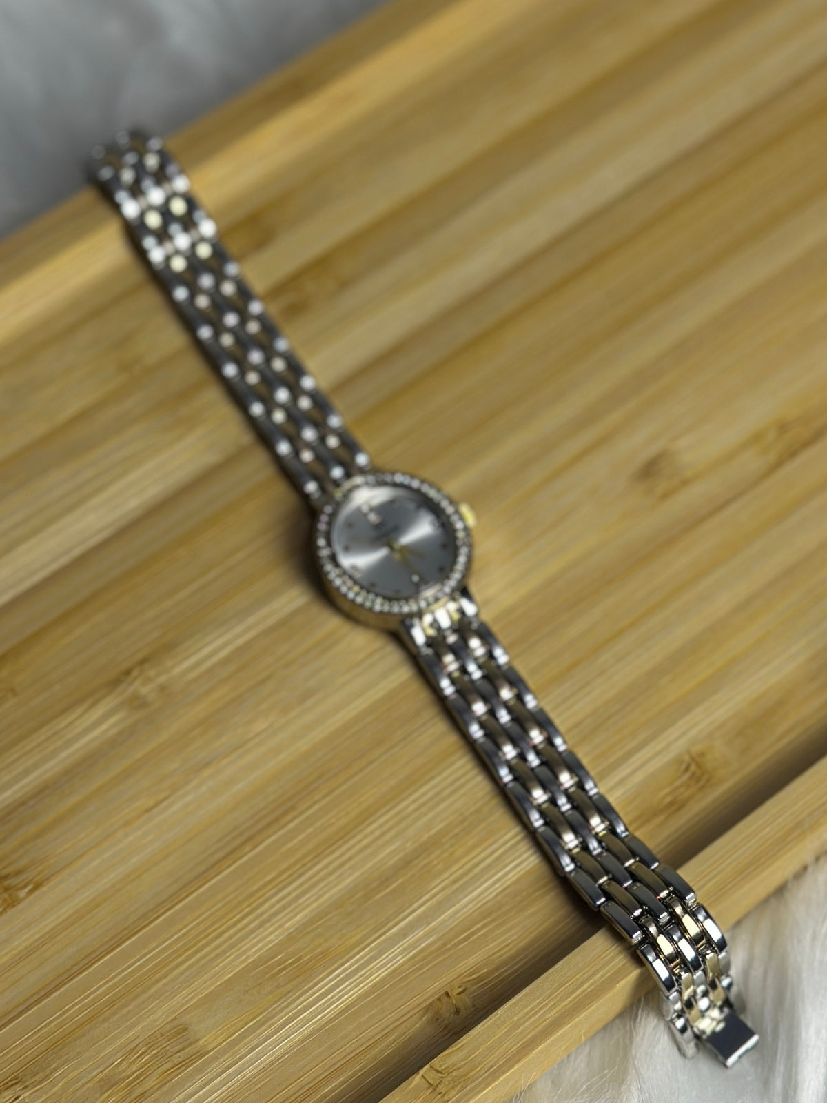 ICY TWO-TONE