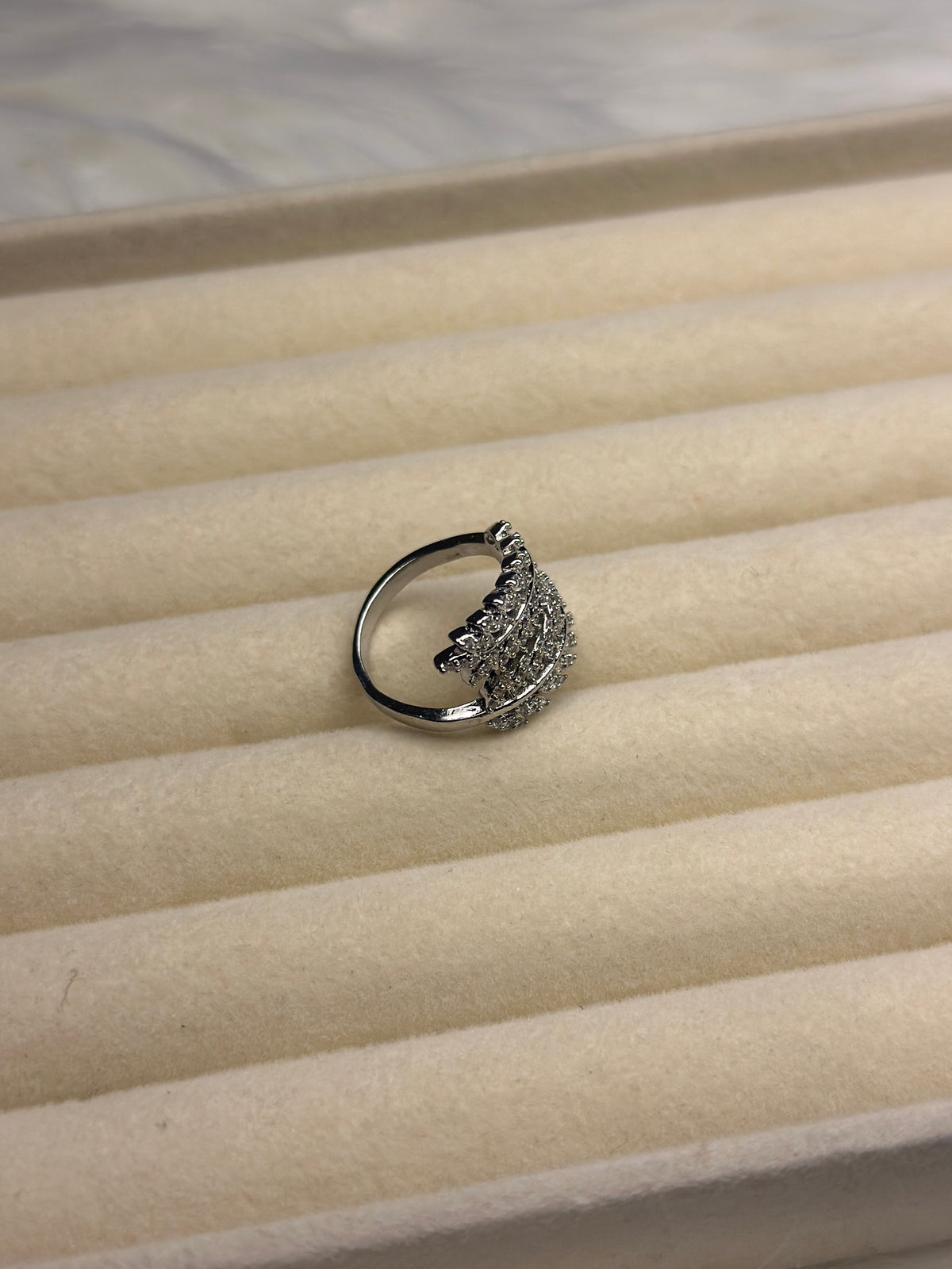 PEARL ADJUSTABLE RING