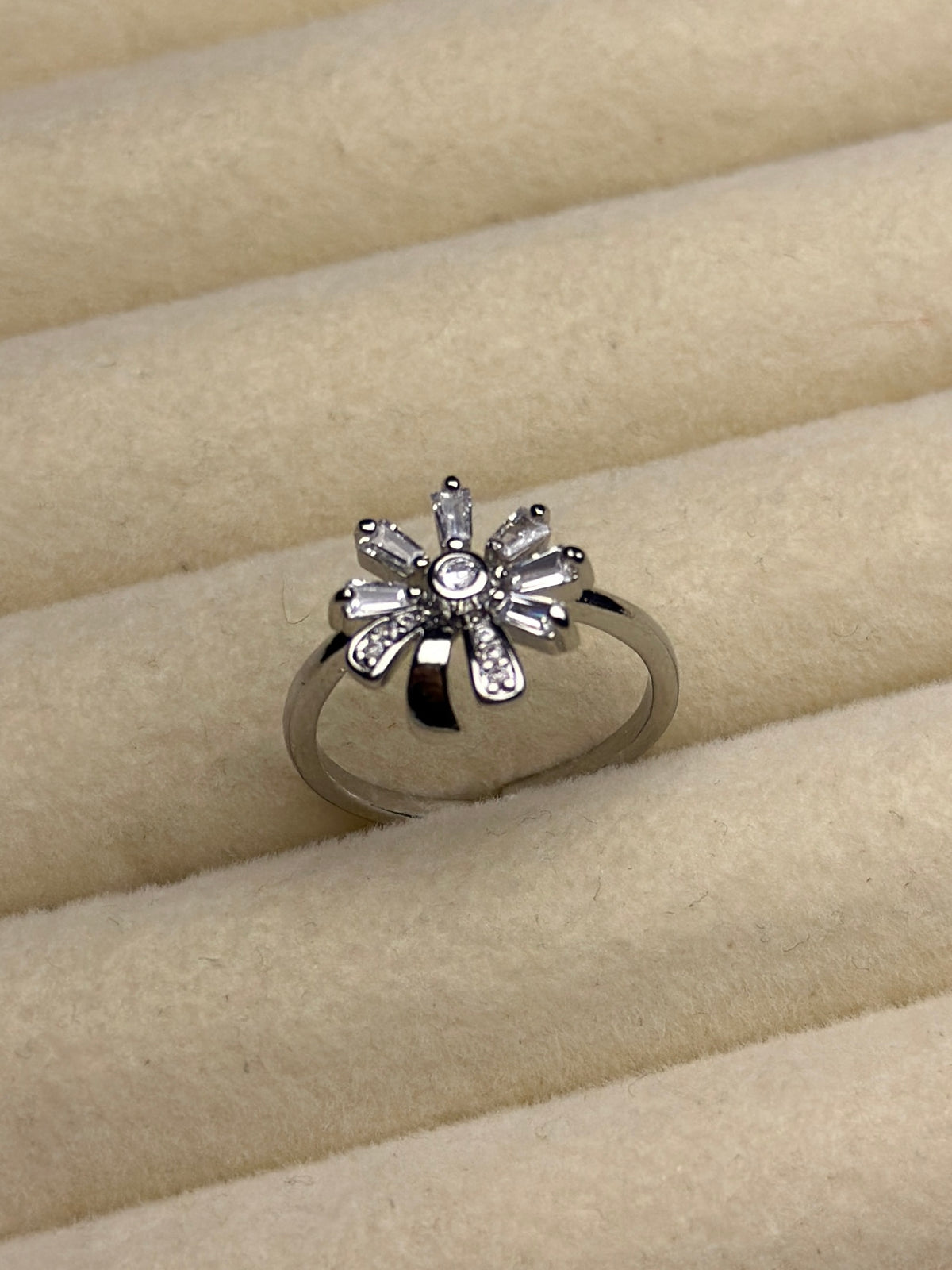 FLAW ADJUSTABLE RING
