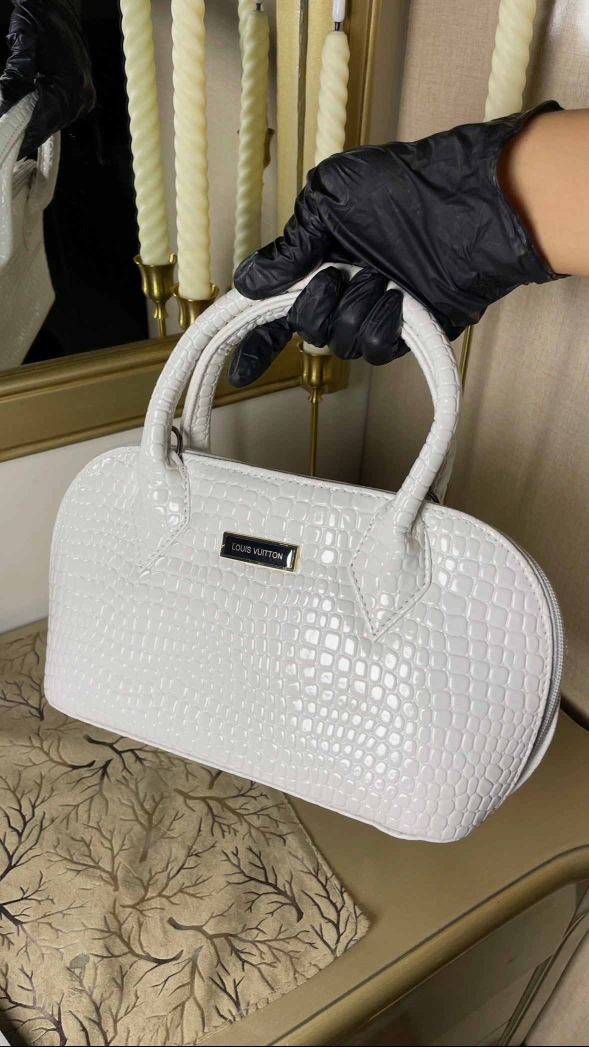 LOUIS WHITE BAG