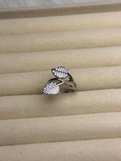 SOLACE ADJUSTABLE RING