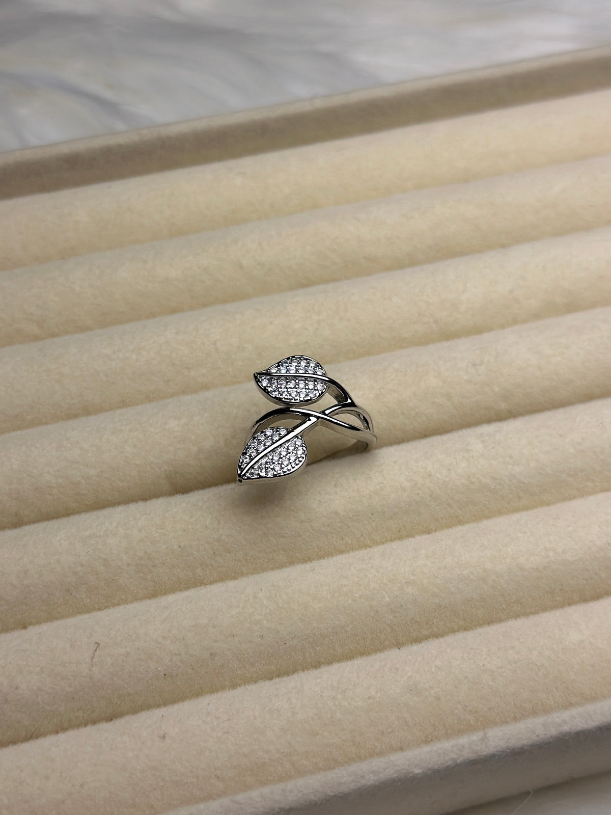 SOLACE ADJUSTABLE RING