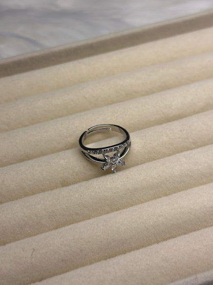 SOLNE ADJUSTABLE RING