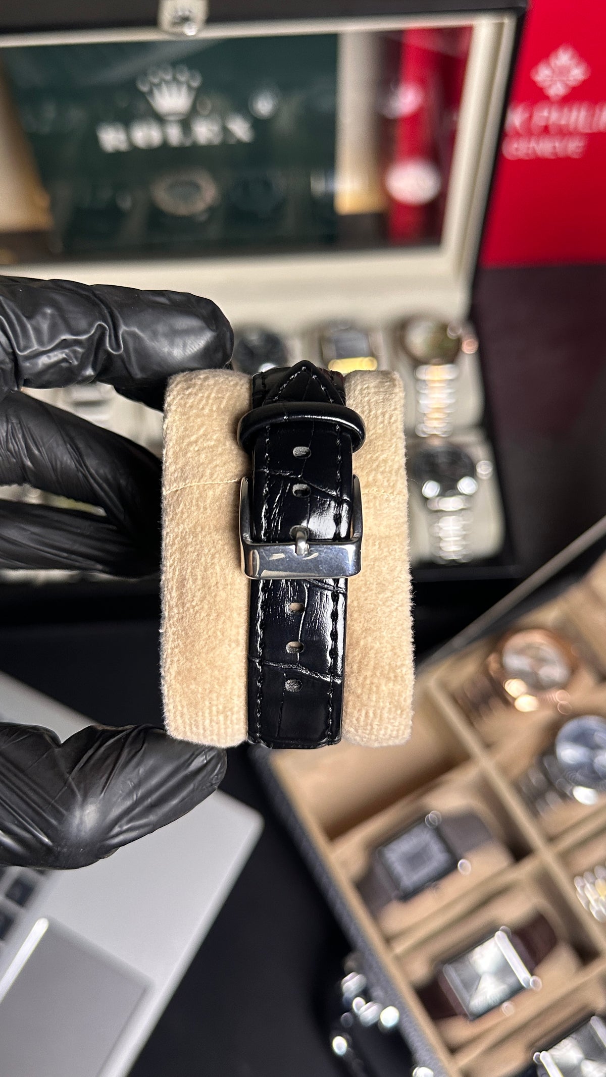 CARTIER LEATHER BLACK