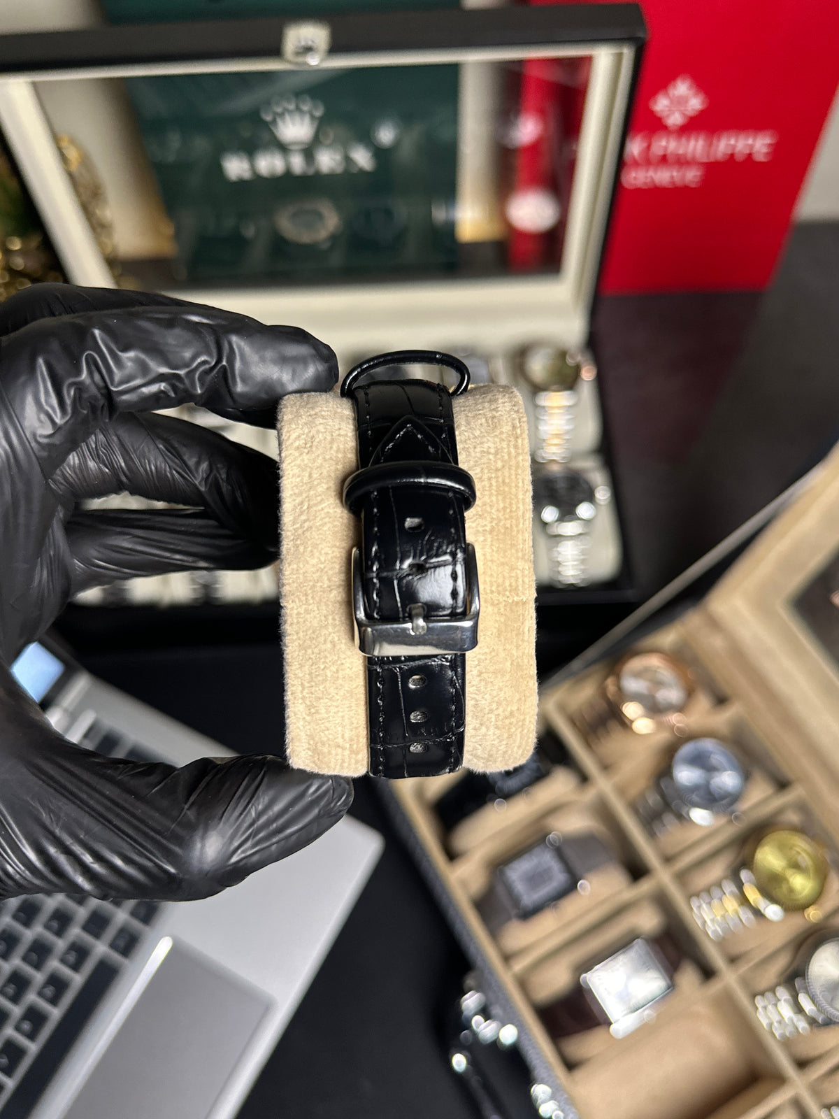 CARTER LEATHER SILVER