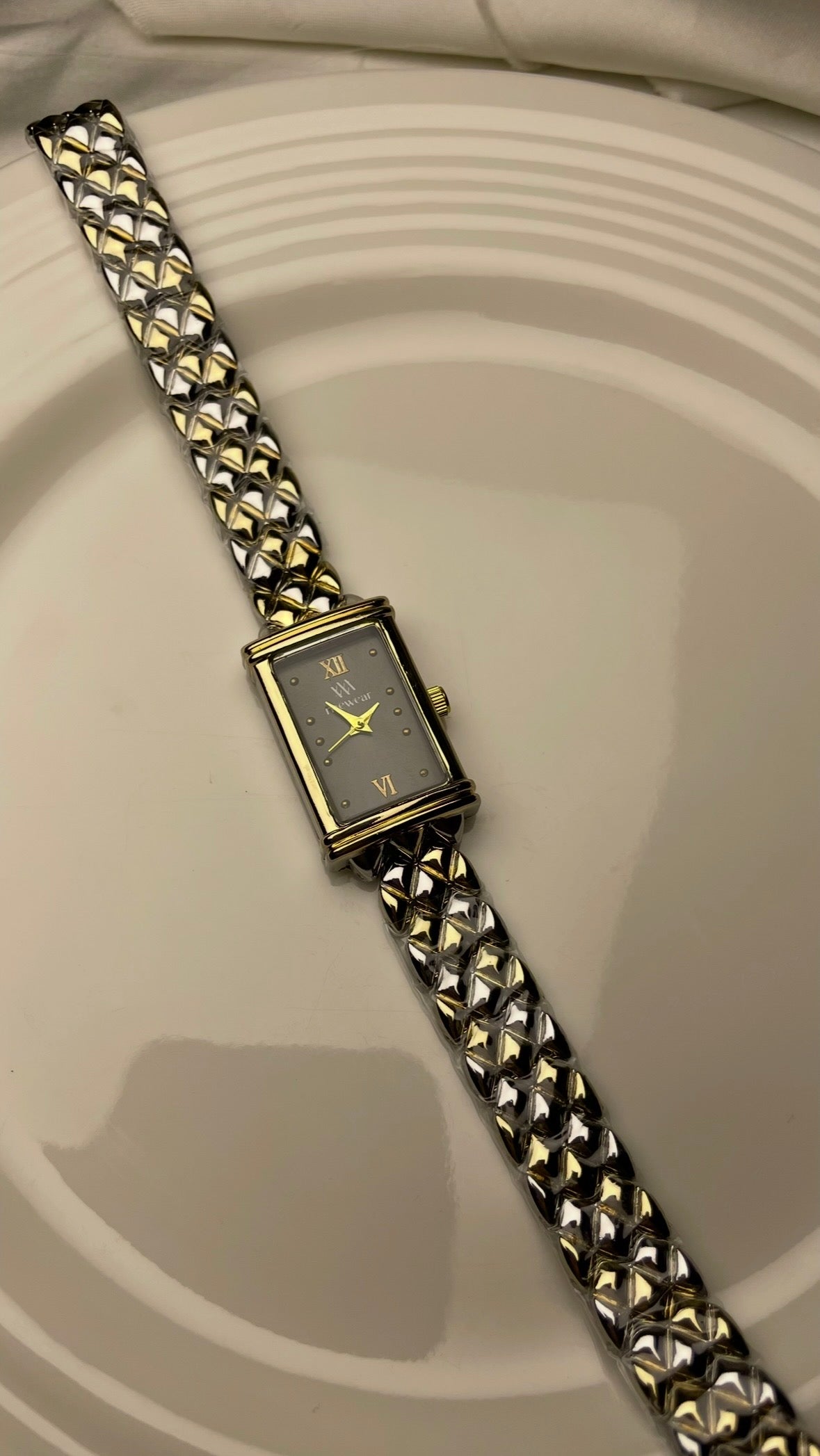 LUNEL TWO-TONE BLACK