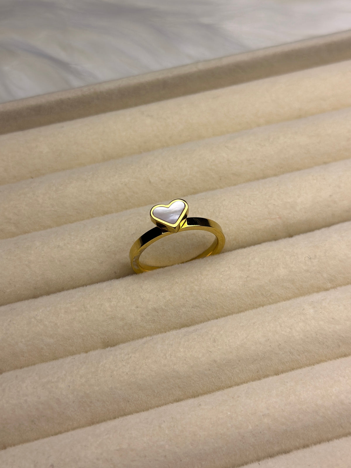 HEART RING