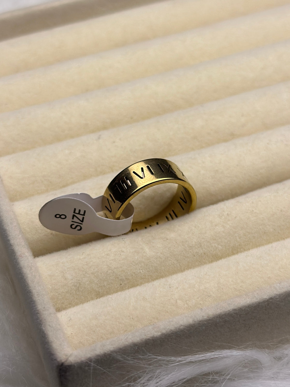 ROMAN RING