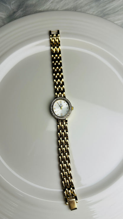 ICY GOLD-WHITE