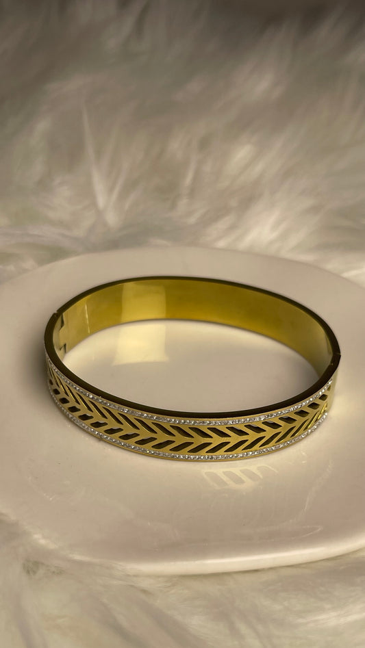 LEAF PREMIUM STAINLESS BANGLE