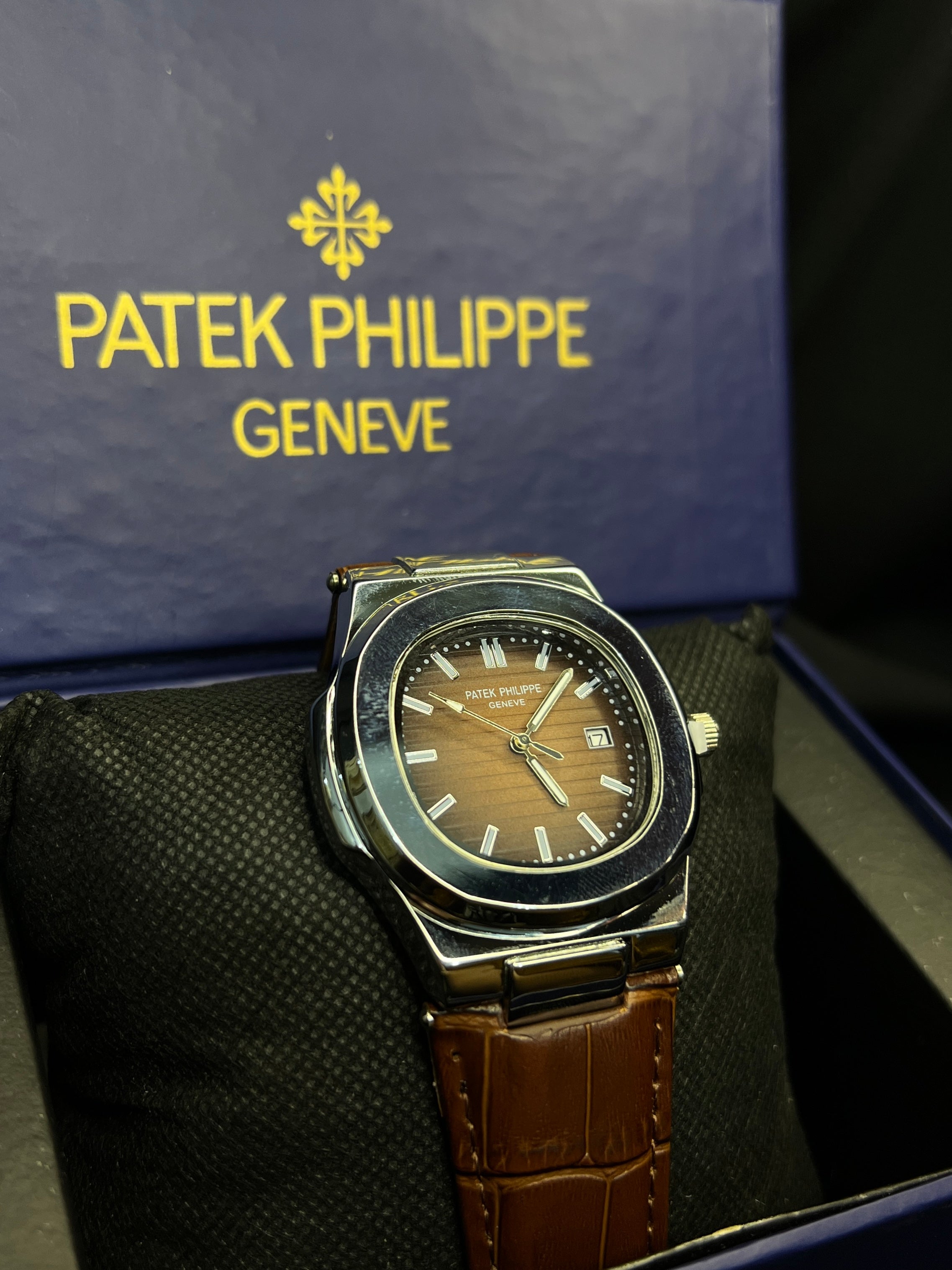 PATEK PHILIPPE GENEVE *SILVER*