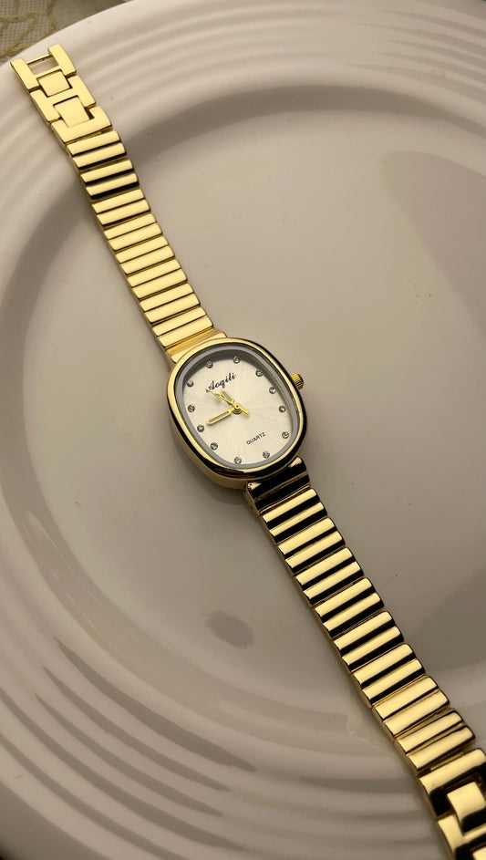 AQUO GOLDEN-WHITE
