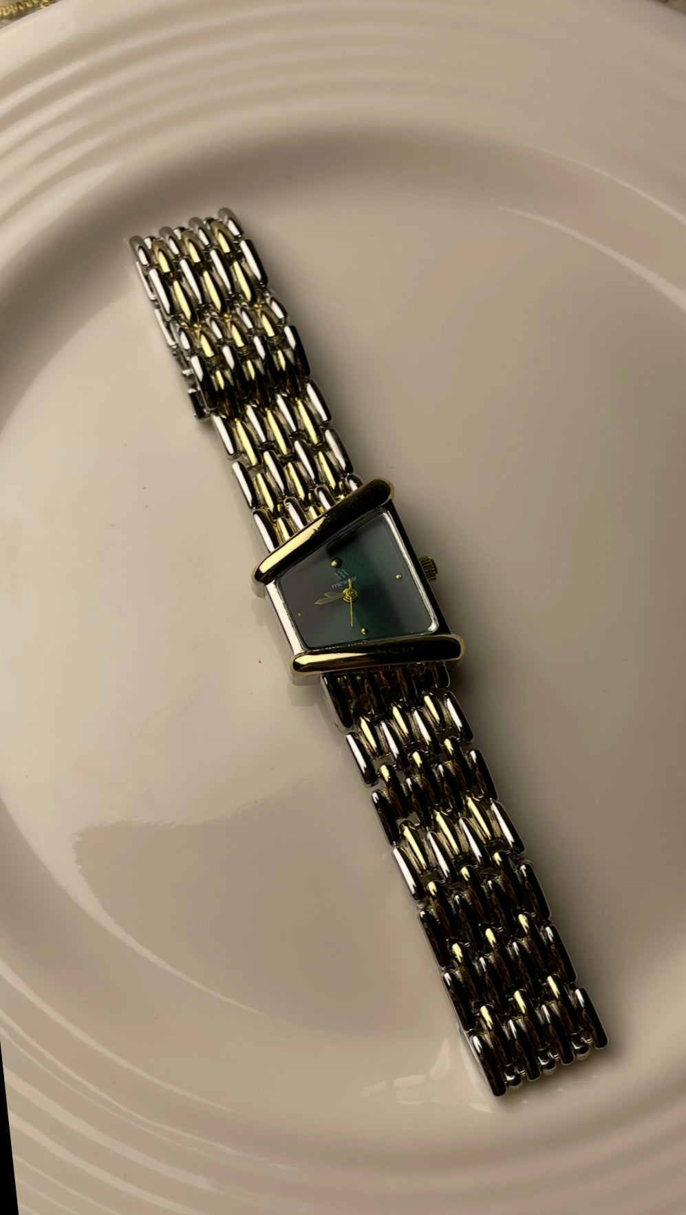 CUBIC GREEN