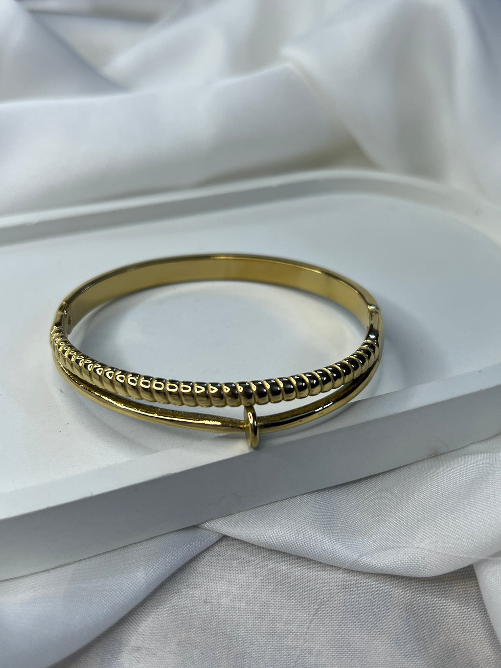 PREMIUM STAINLESS STEEL BANGLES ( 6 DESIGNS )