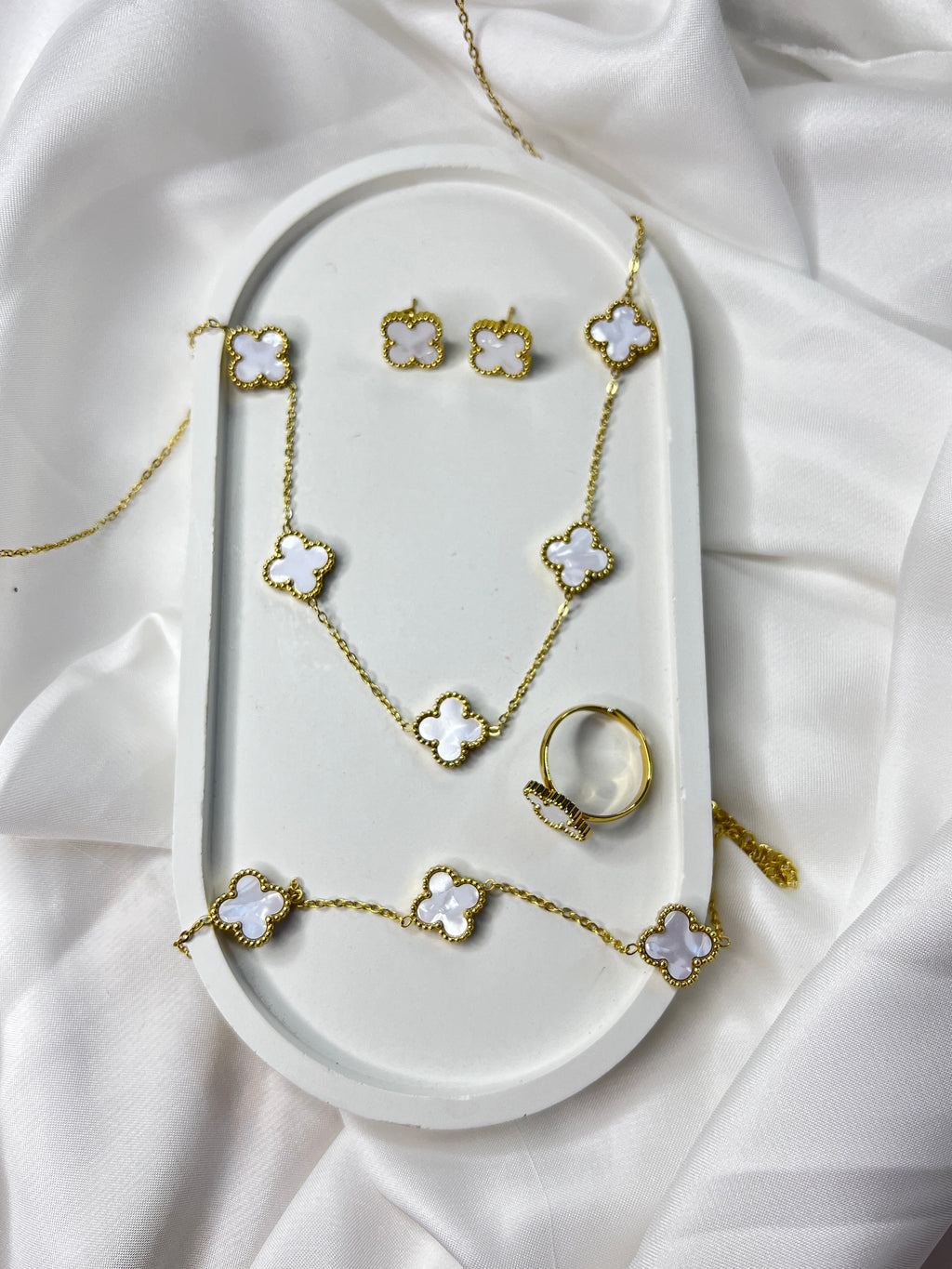 JEWELLERY SETS * 3 DESIGNS *