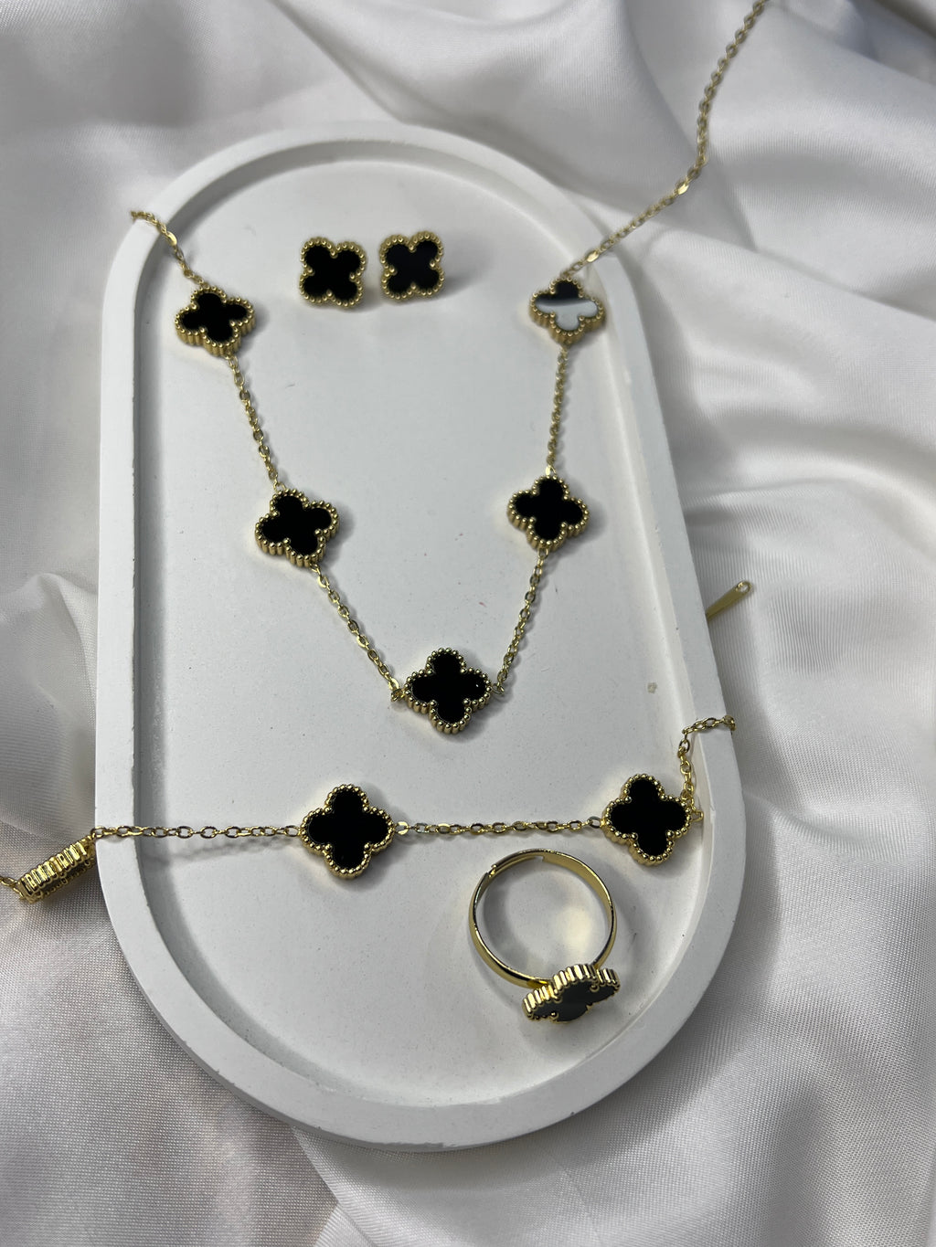 JEWELLERY SETS * 3 DESIGNS *