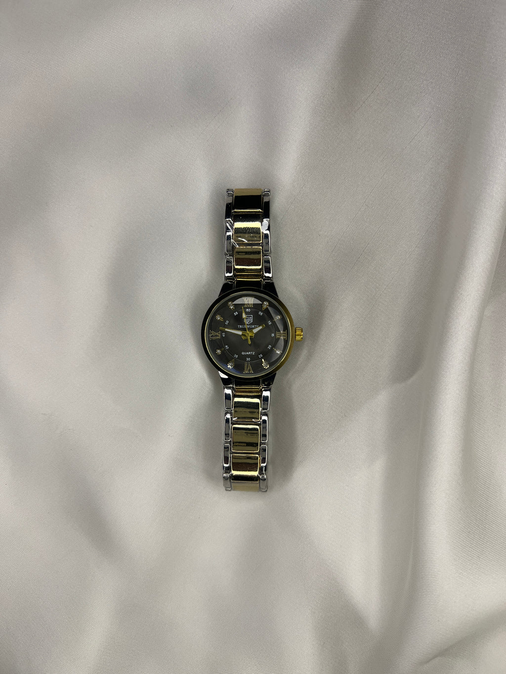 ELEGANT ROMAN  WATCHES
