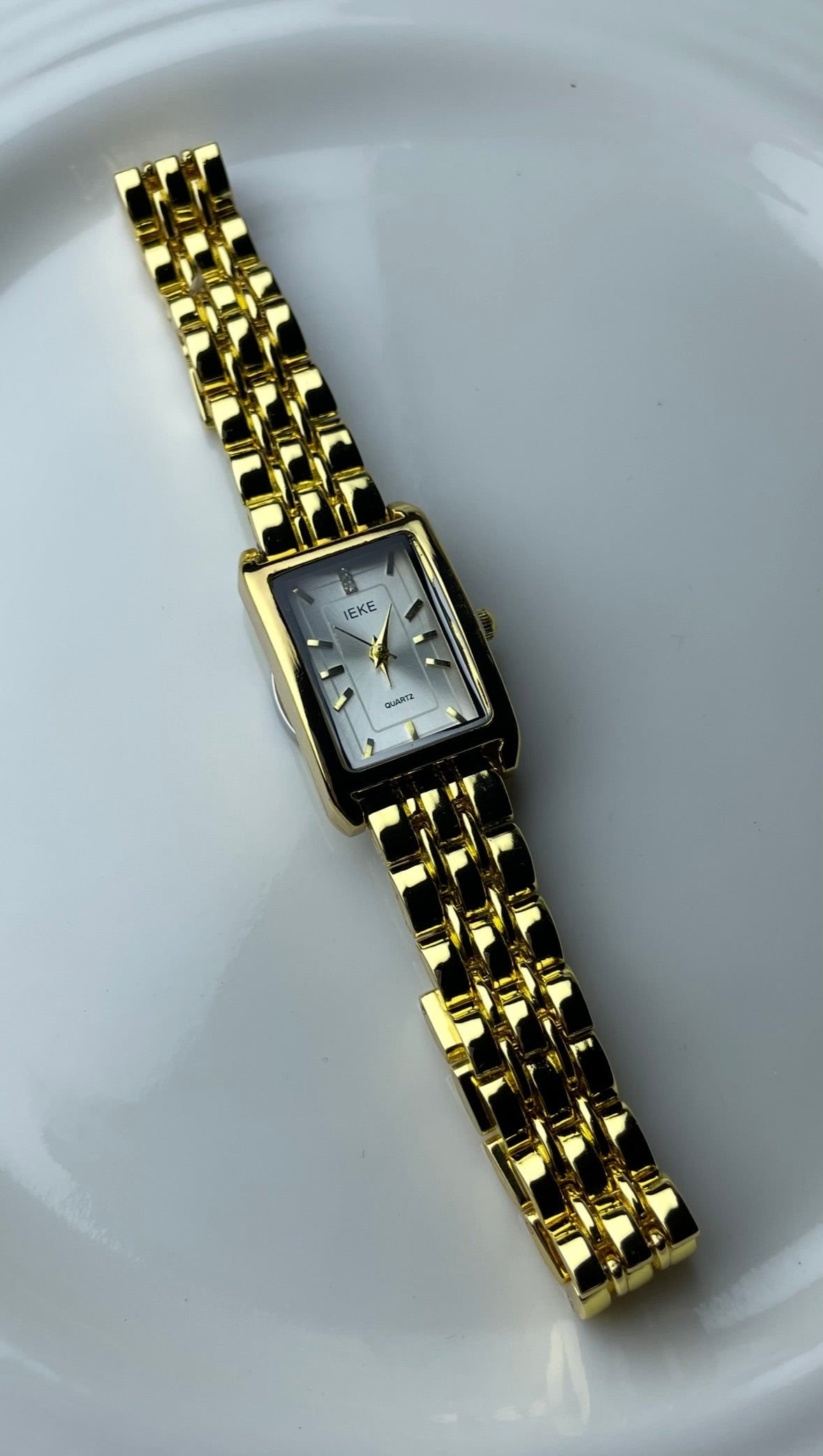 SHANEL GOLD