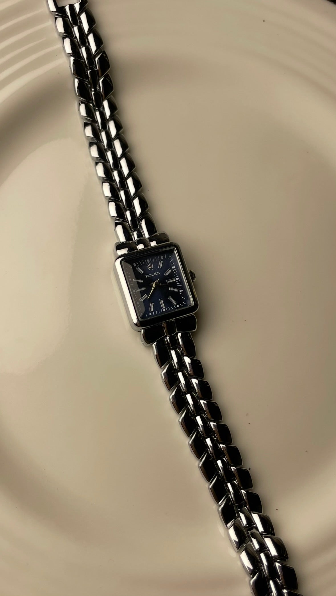 HIEF BLACK