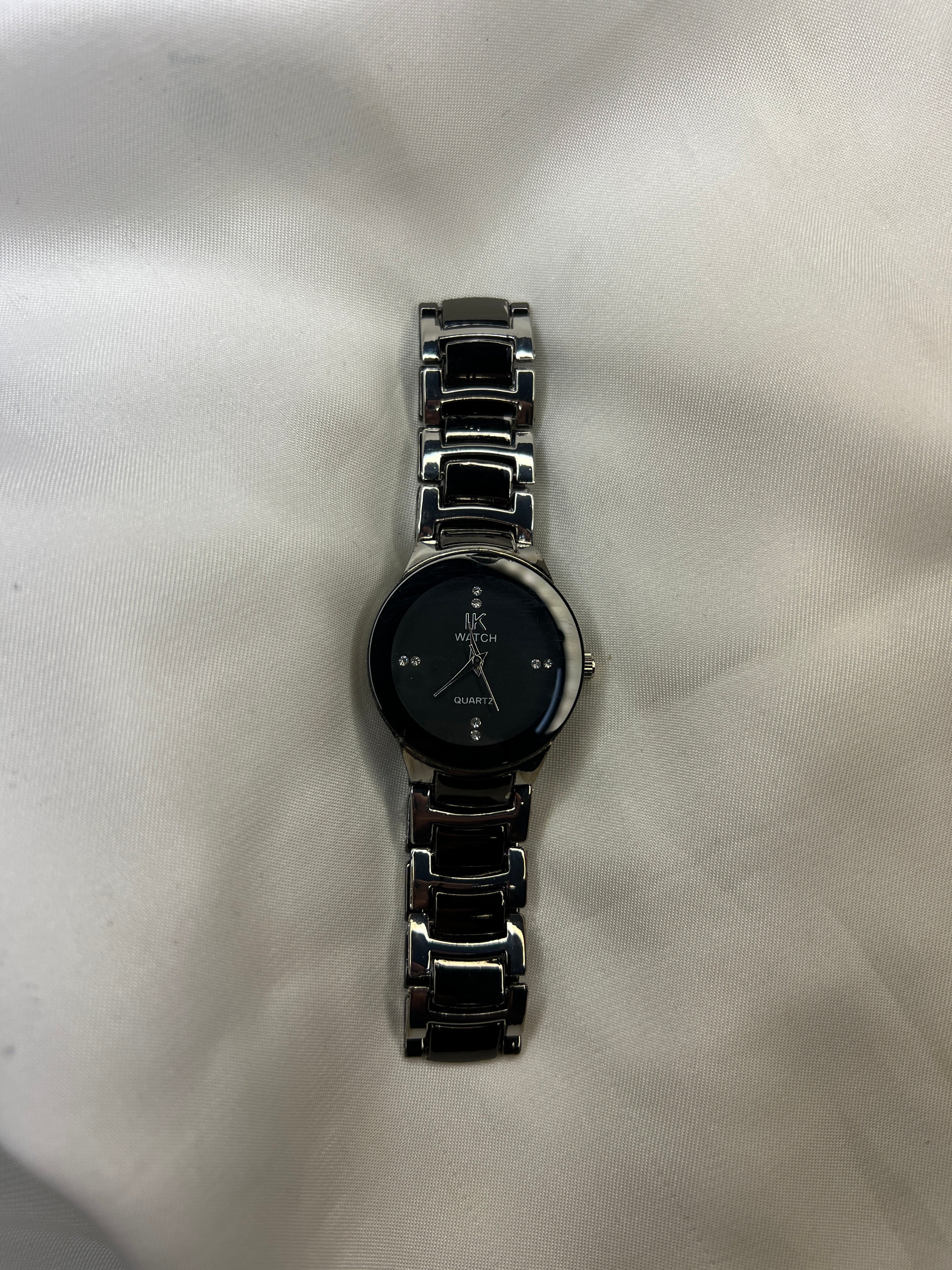 BLACK AND SILVER CLASSIC