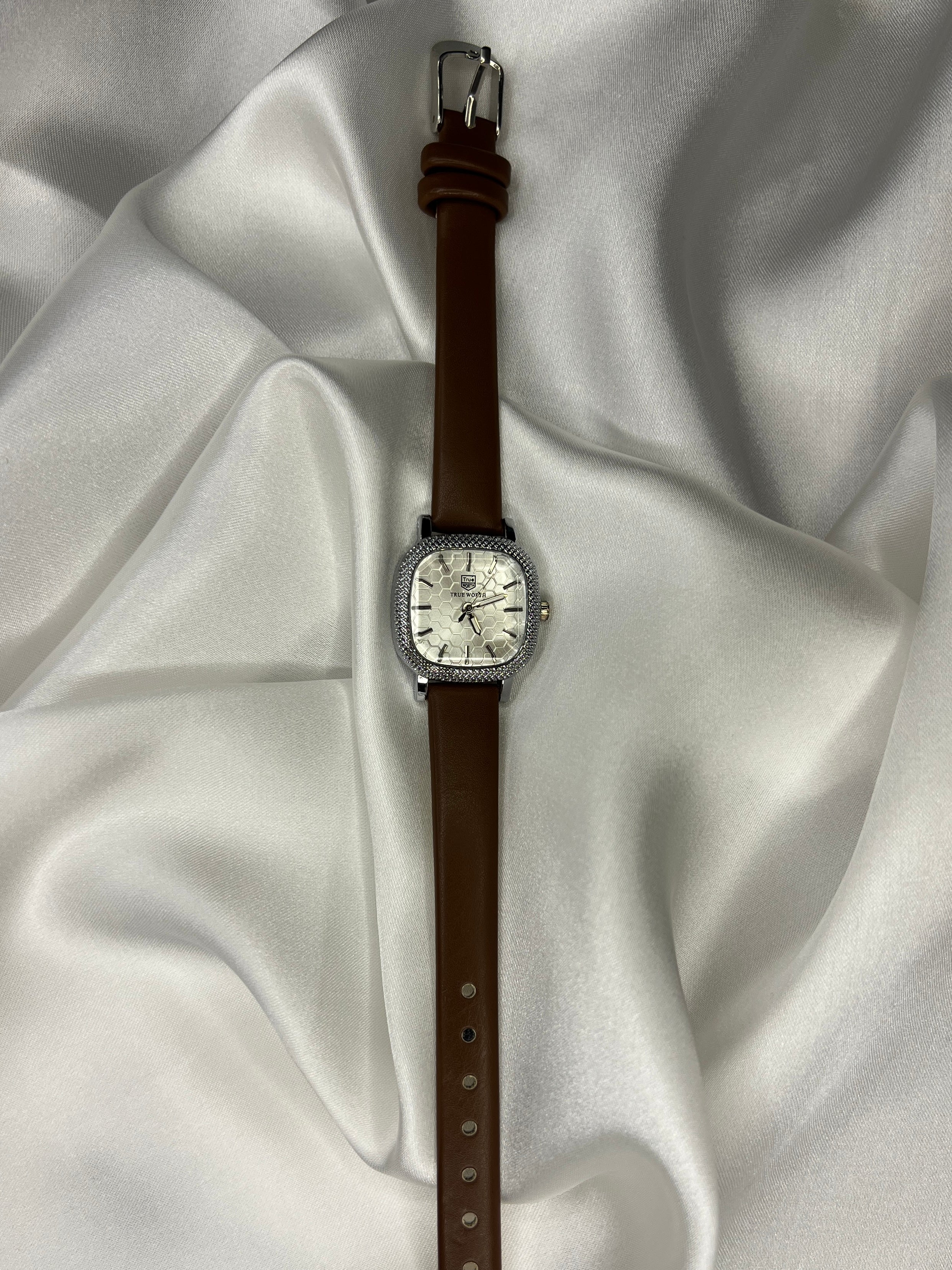 CLASSIC BROWN STRAP