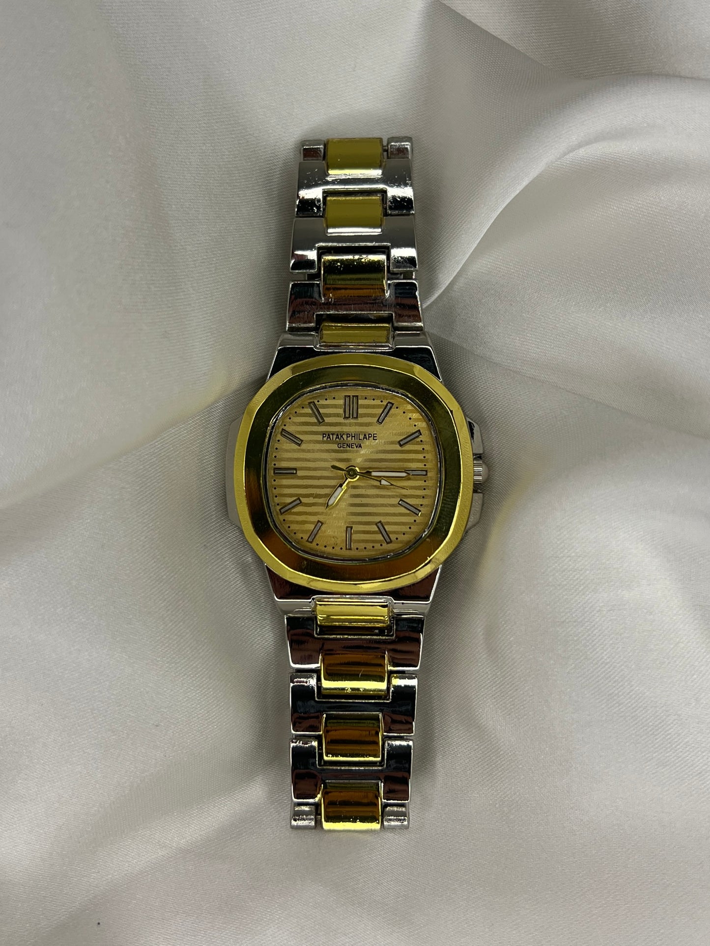 PATEK PHILLIPE GENEVE *GOLD*