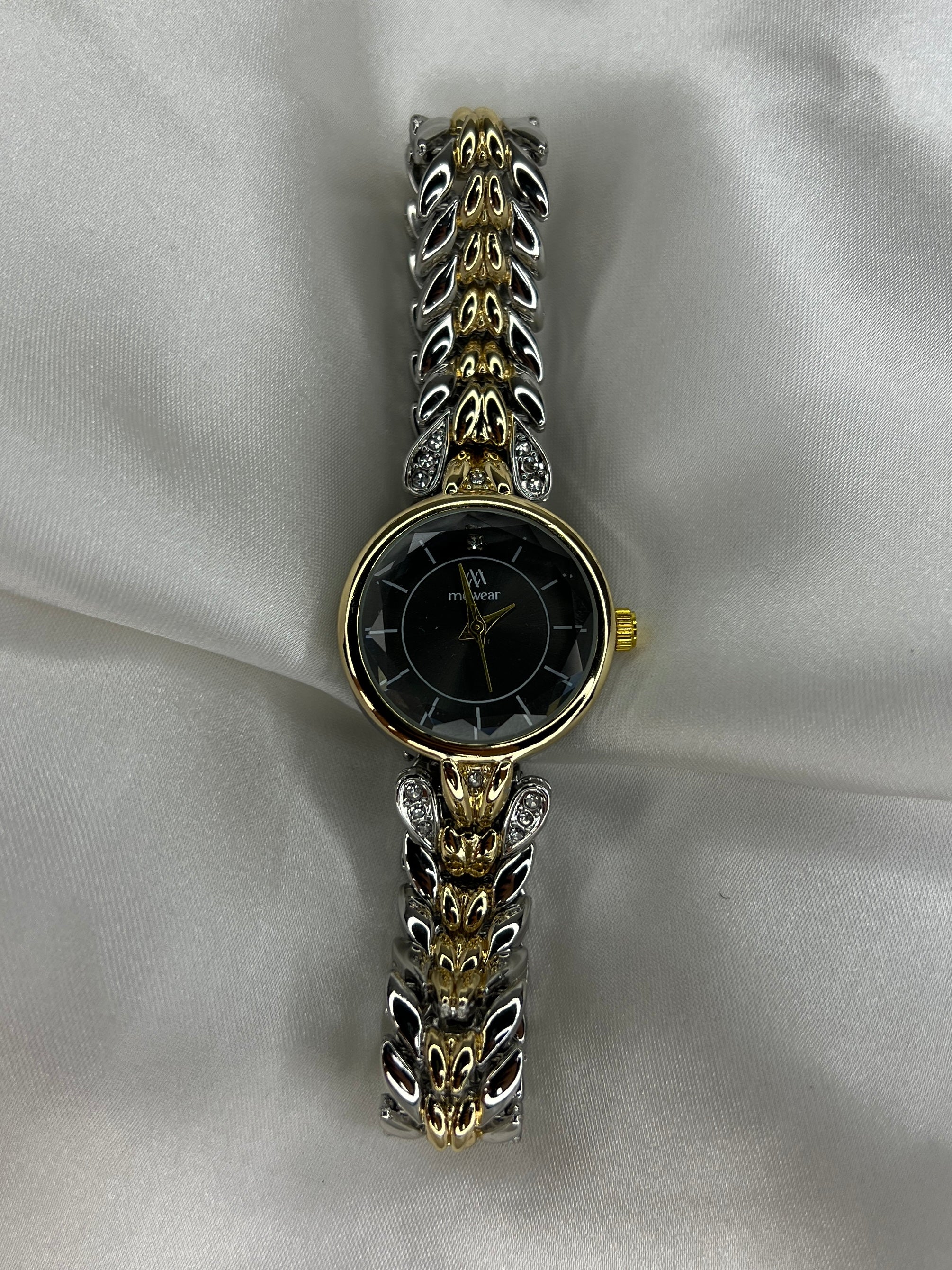 MINIMAL ROUND TWO^TONE